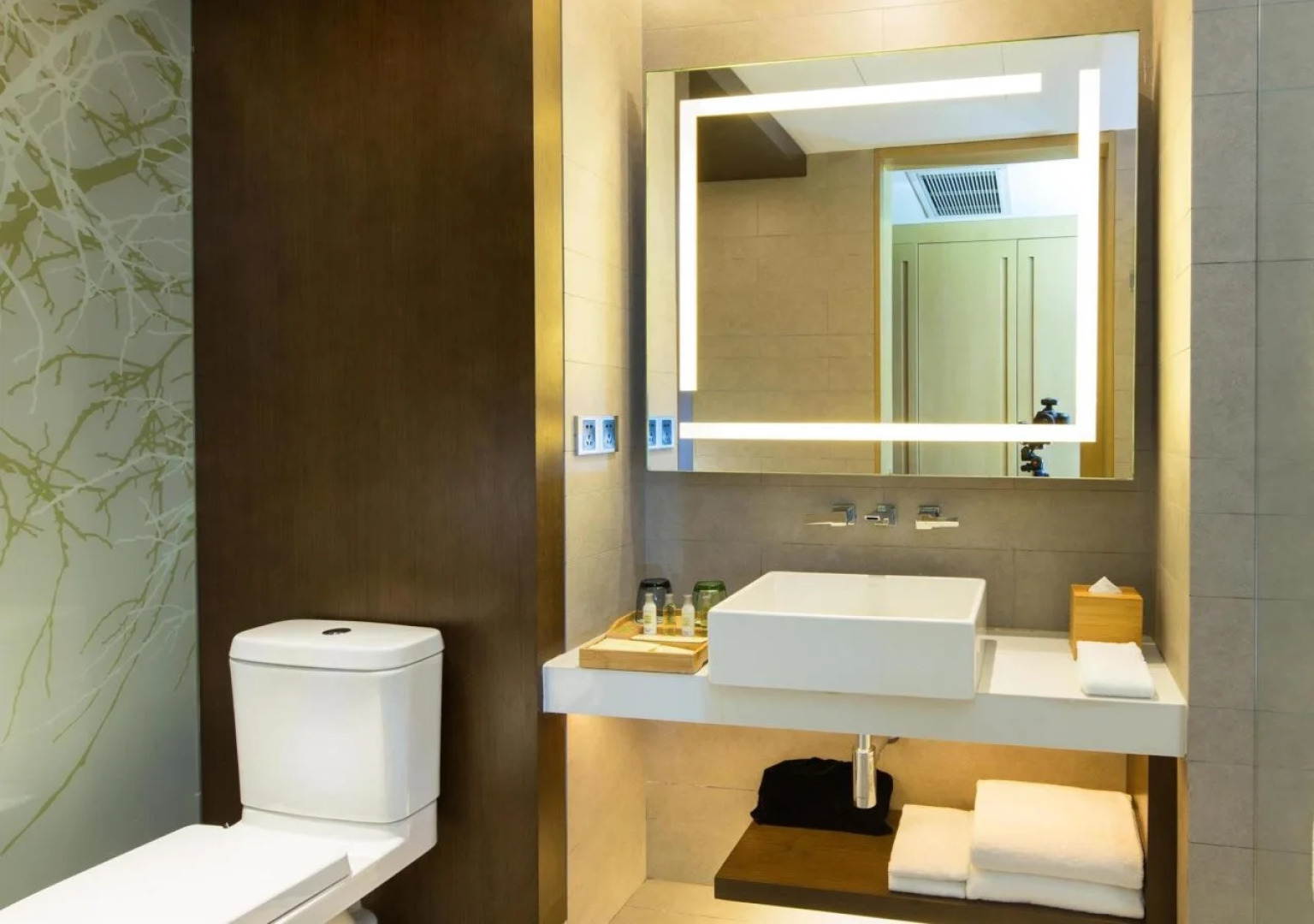 Отель Olympics Sports Center of Plum Garden