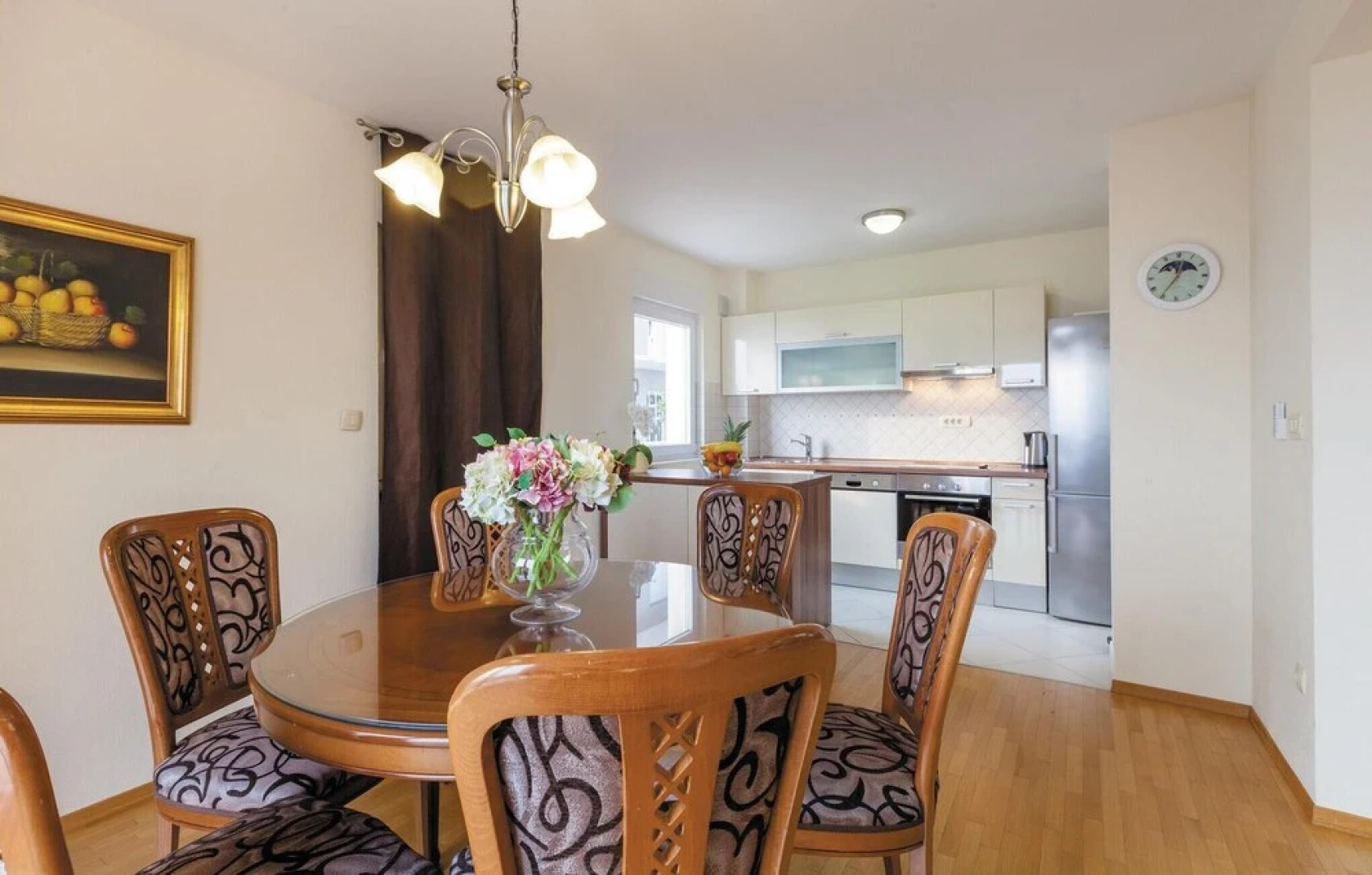Beautiful Home in Makarska With Wifi and 7 Bedrooms