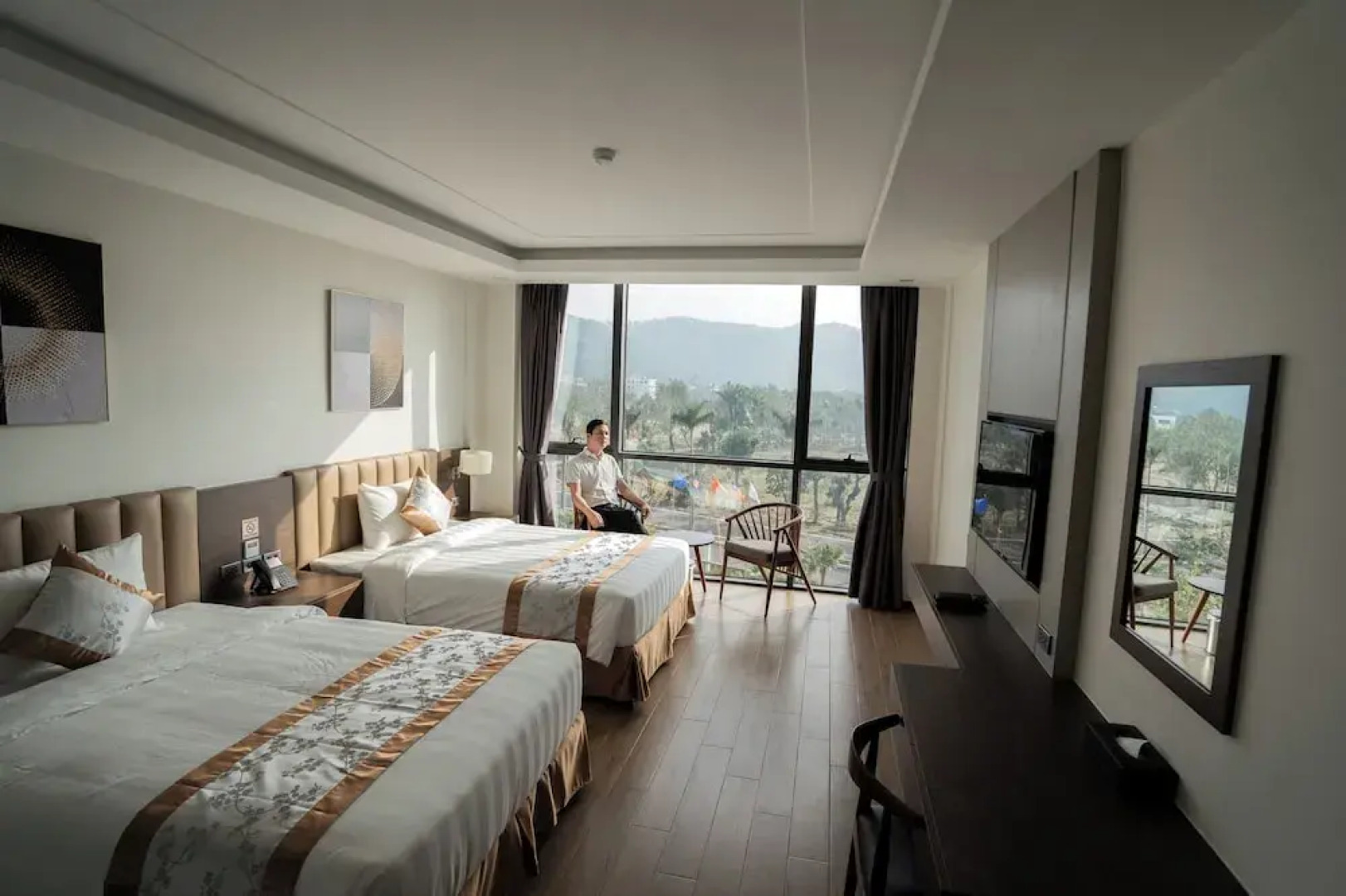 Songlam Waterfront Hotel - 藍江酒店