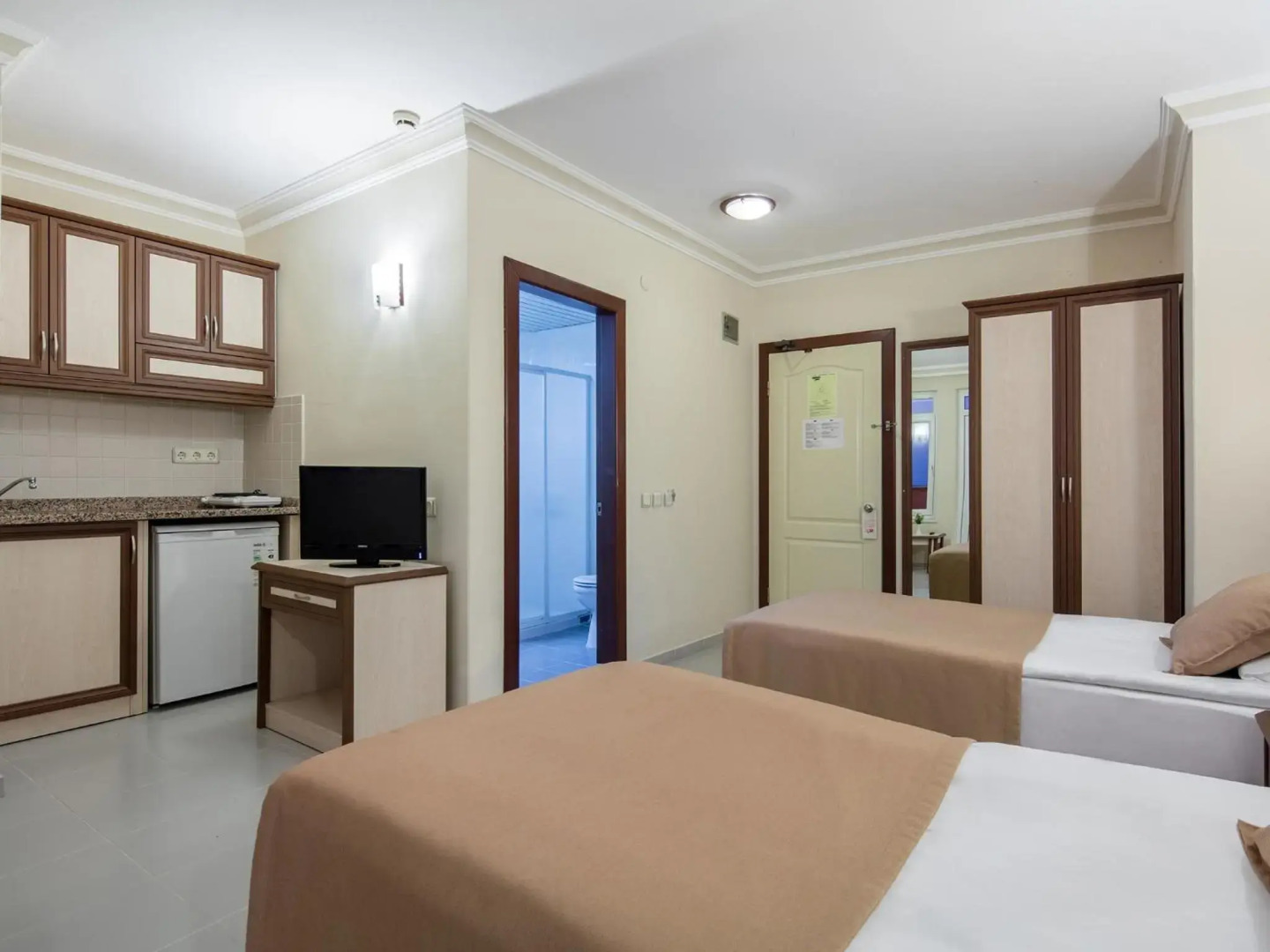 May Flower Apart Hotel