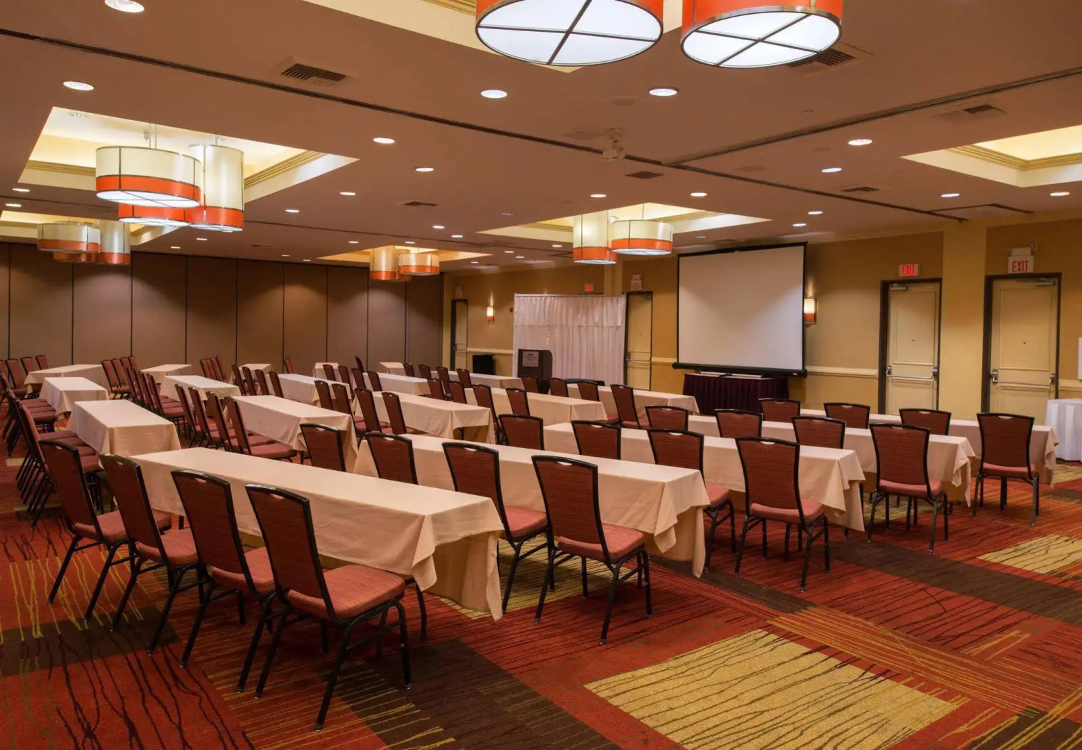 Holiday Inn Oxnard – Ventura by IHG