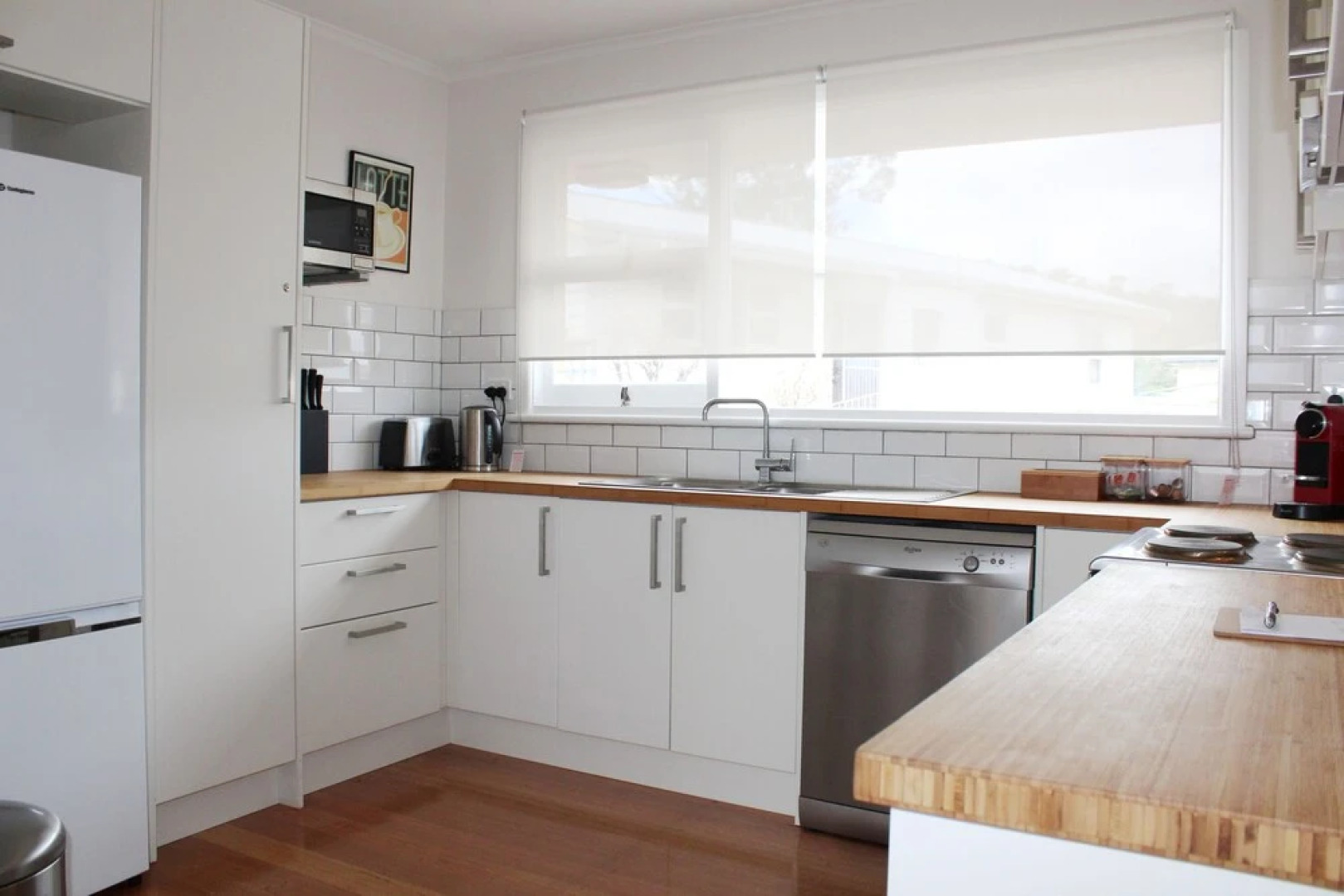 Newly Renovated Villa - Waters Edge