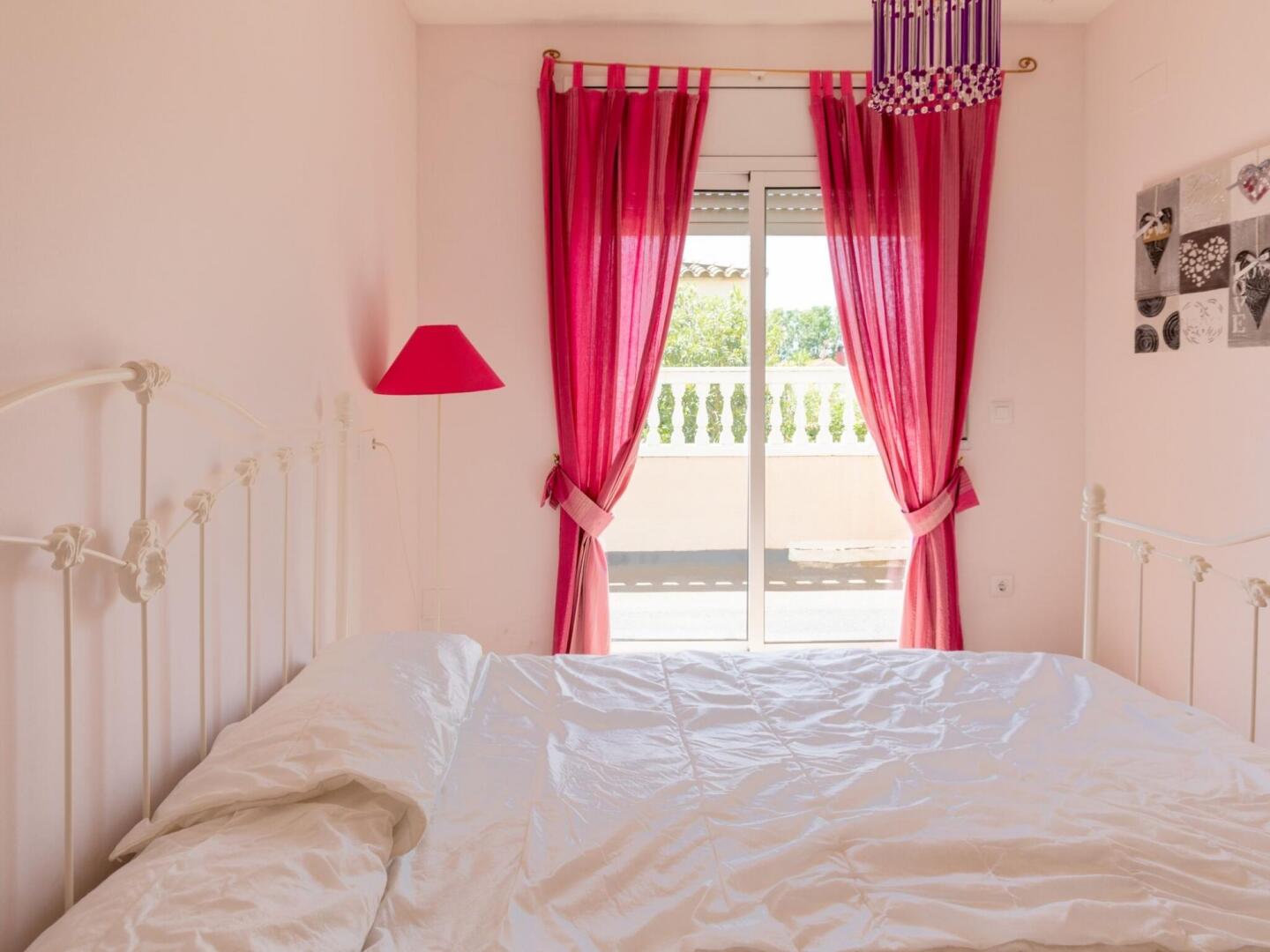 Magnificent Villa in Sant Pere Pescador with Private Pool