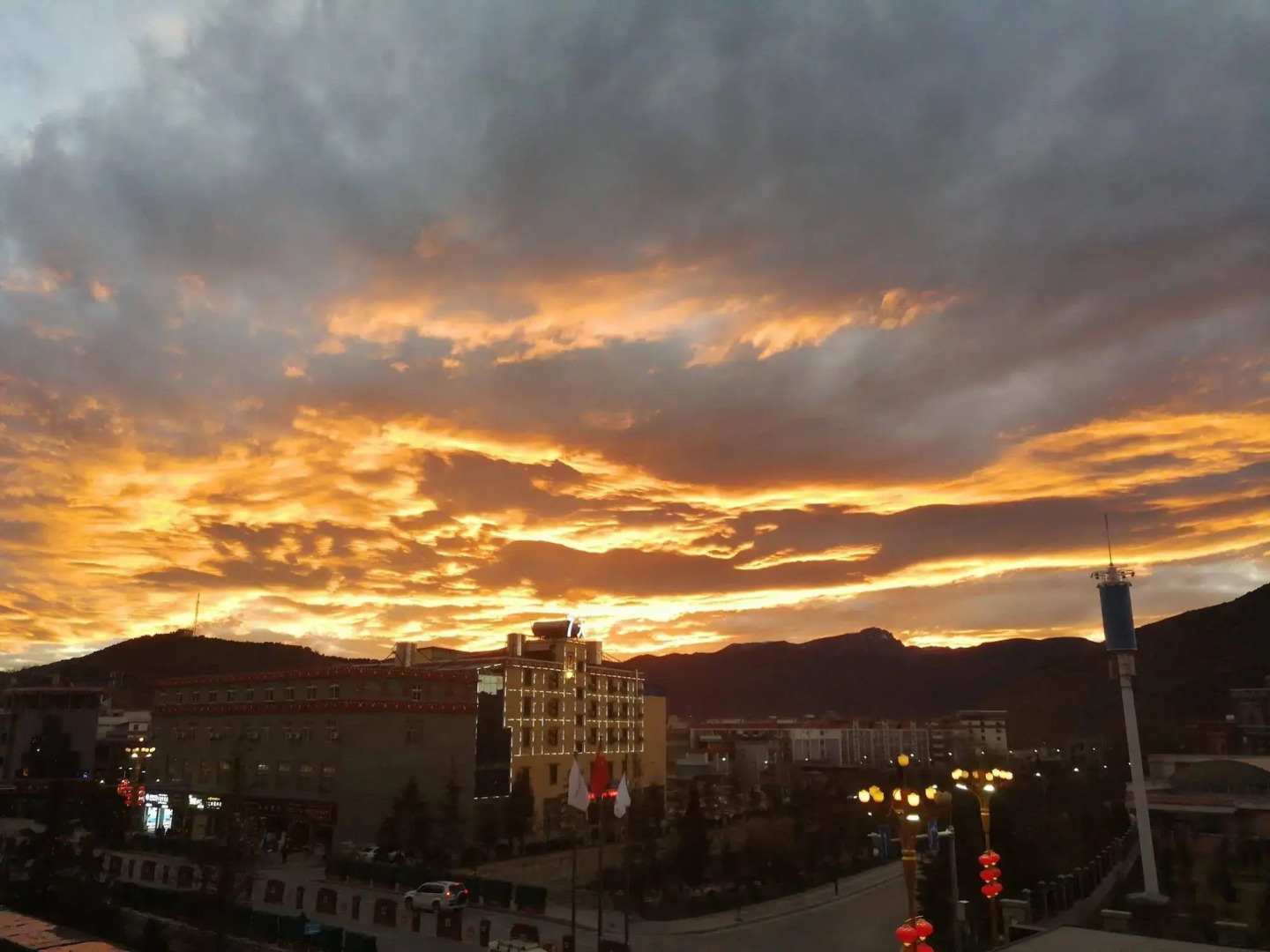 Hilton Garden Inn Shangri-La