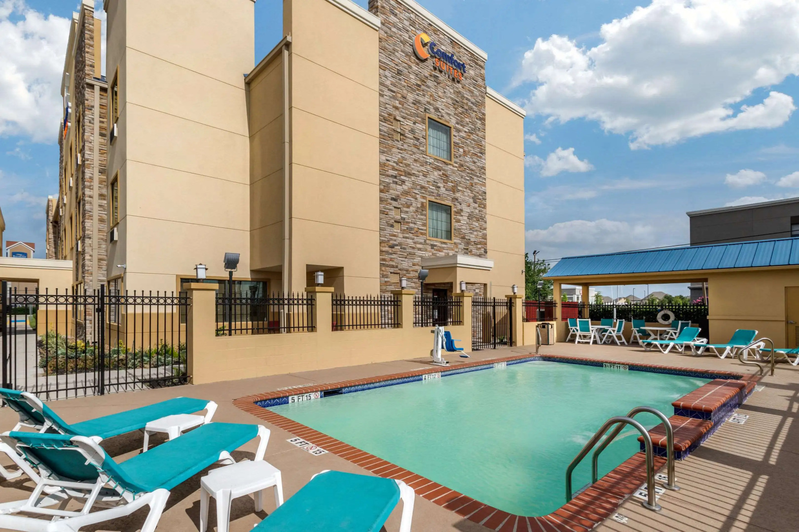 Comfort Suites Baytown I - 10