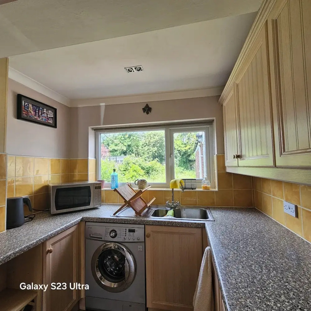 Cosy Home in Leicester