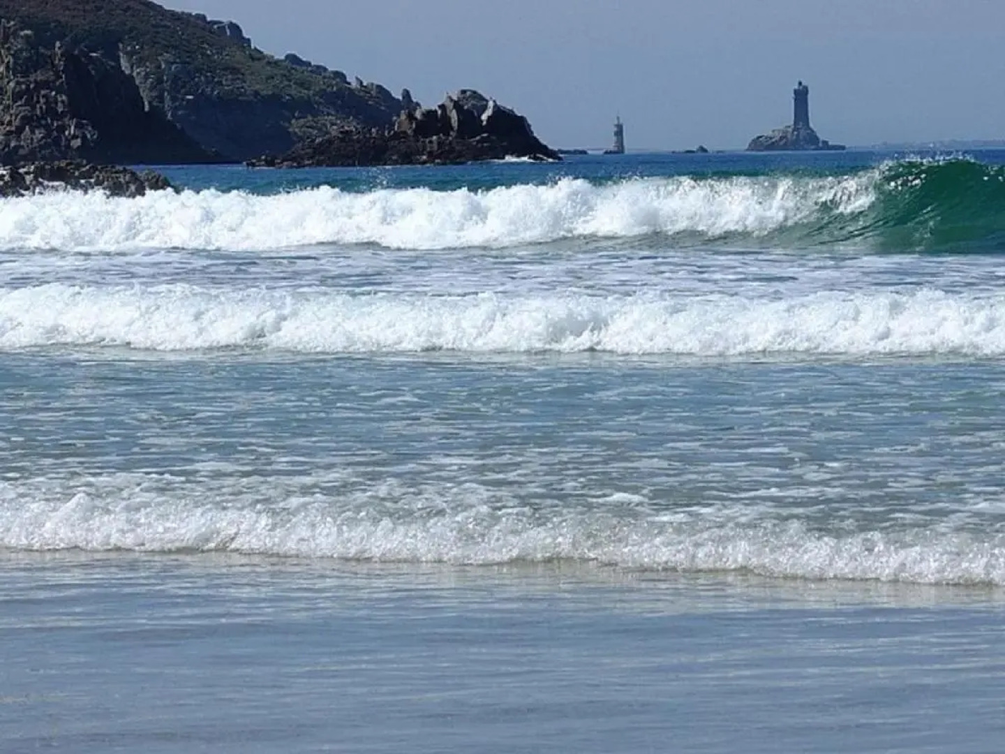 Au calme aux chambres de Kerantum avec cuisine ¿isposition.