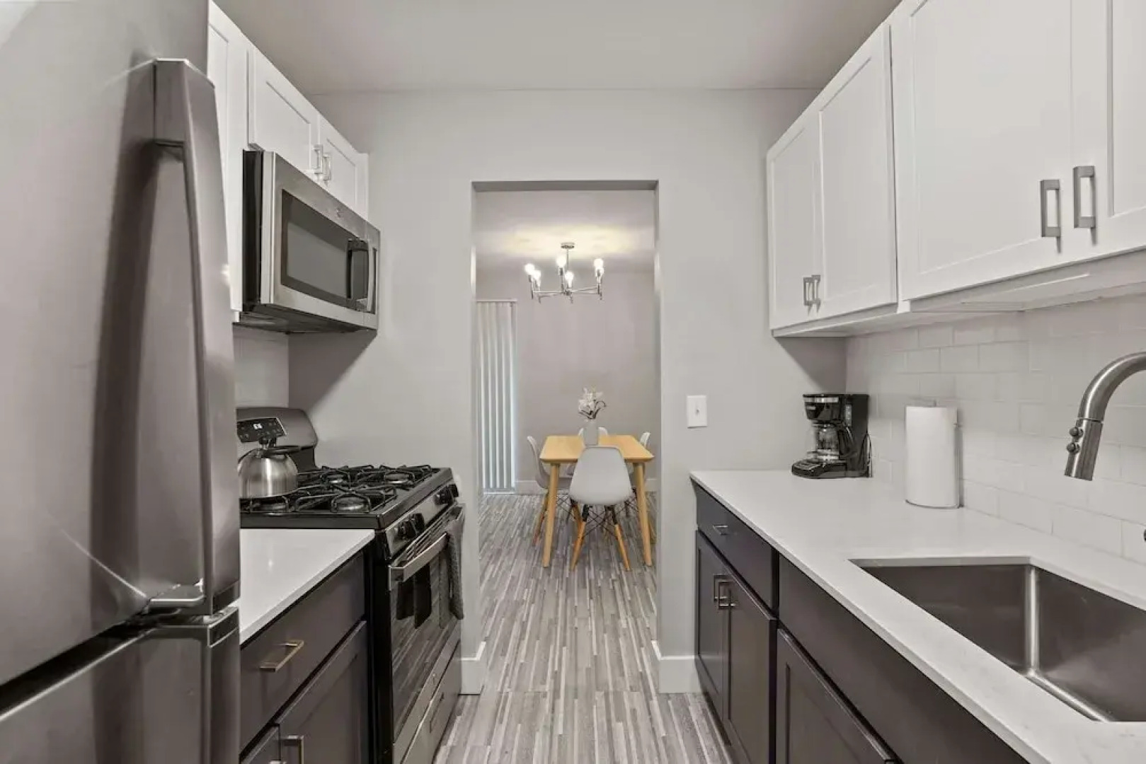2BR 1BA Apartment With Great Amenities