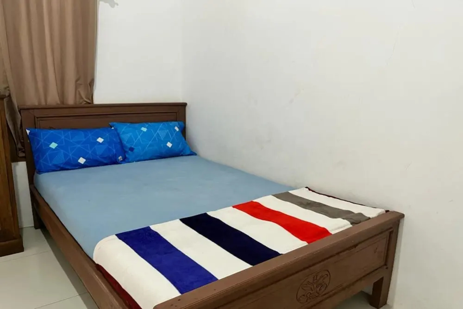 OYO 93784 Kost Bu Eli Syariah
