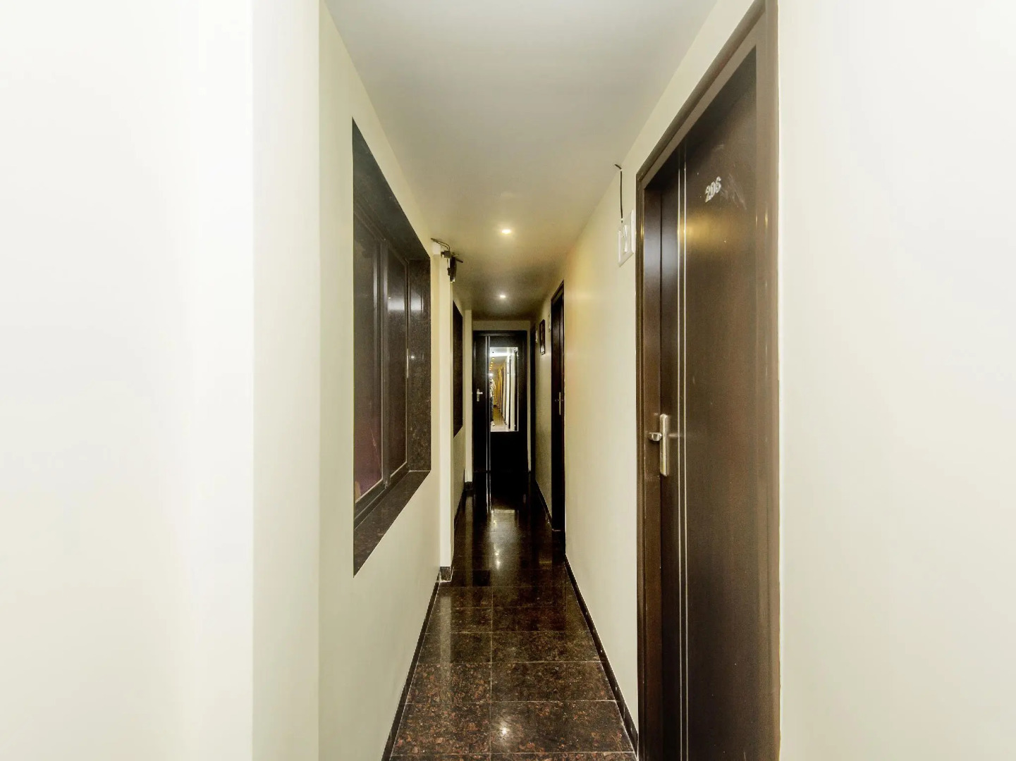 OYO 11672 Hotel Shubham