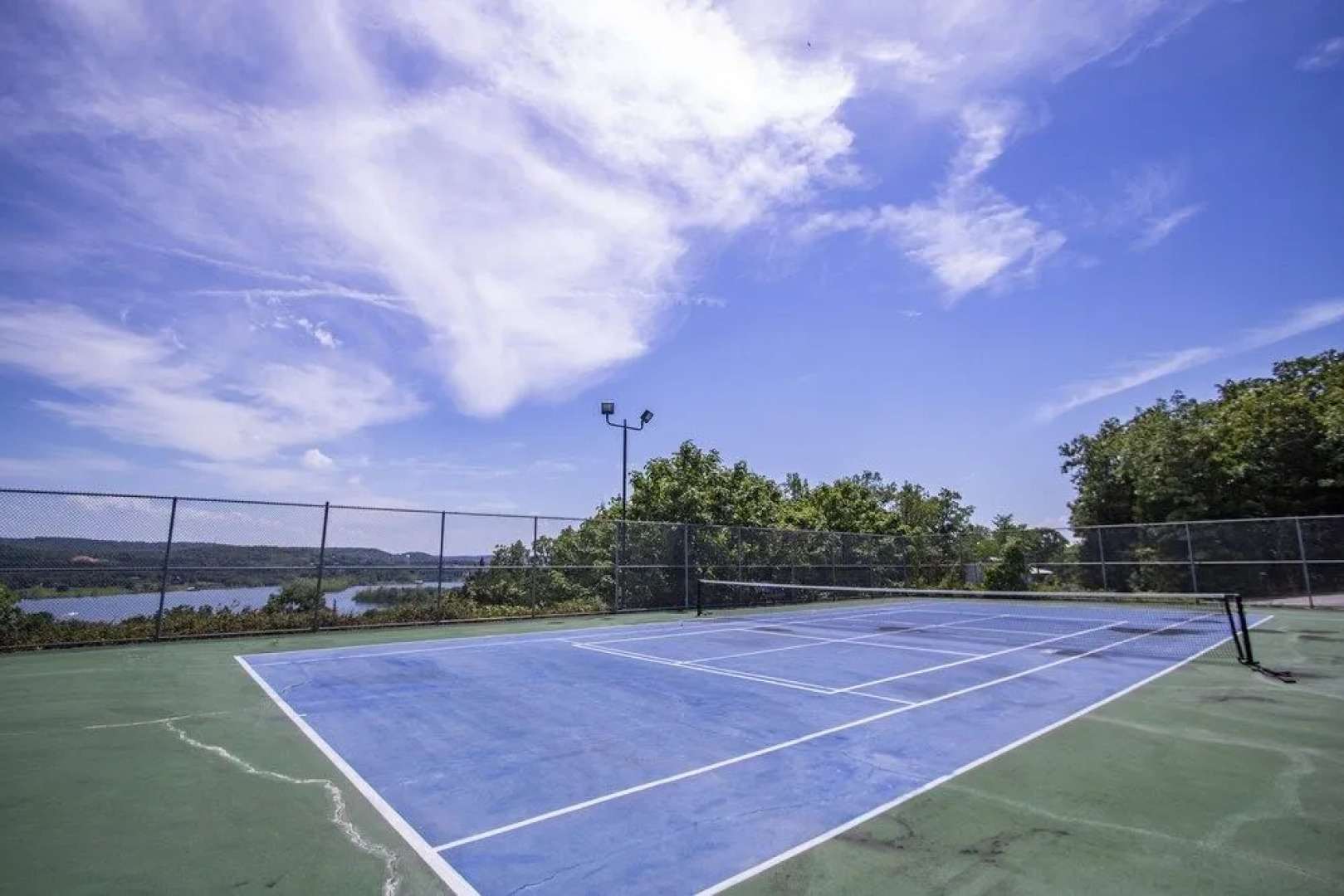 Afternoon Delight 2 Bedroom Condo by Redawning