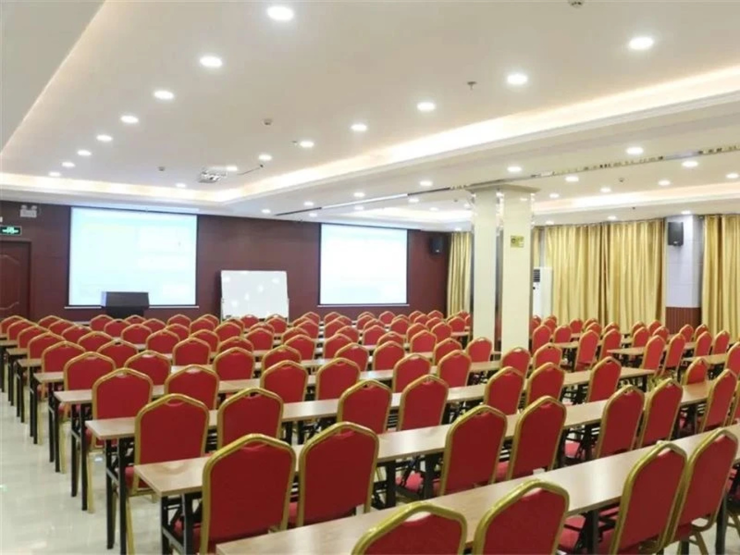 Jinhangong Express Hotel