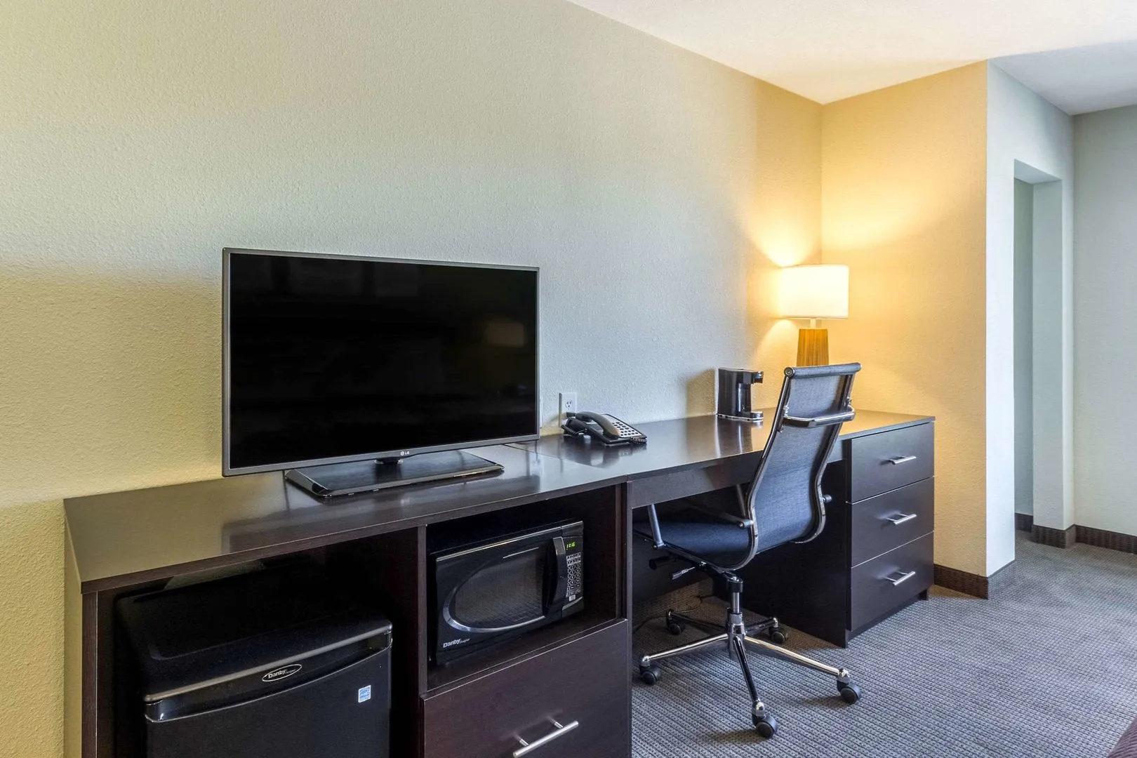 Sleep Inn & Suites