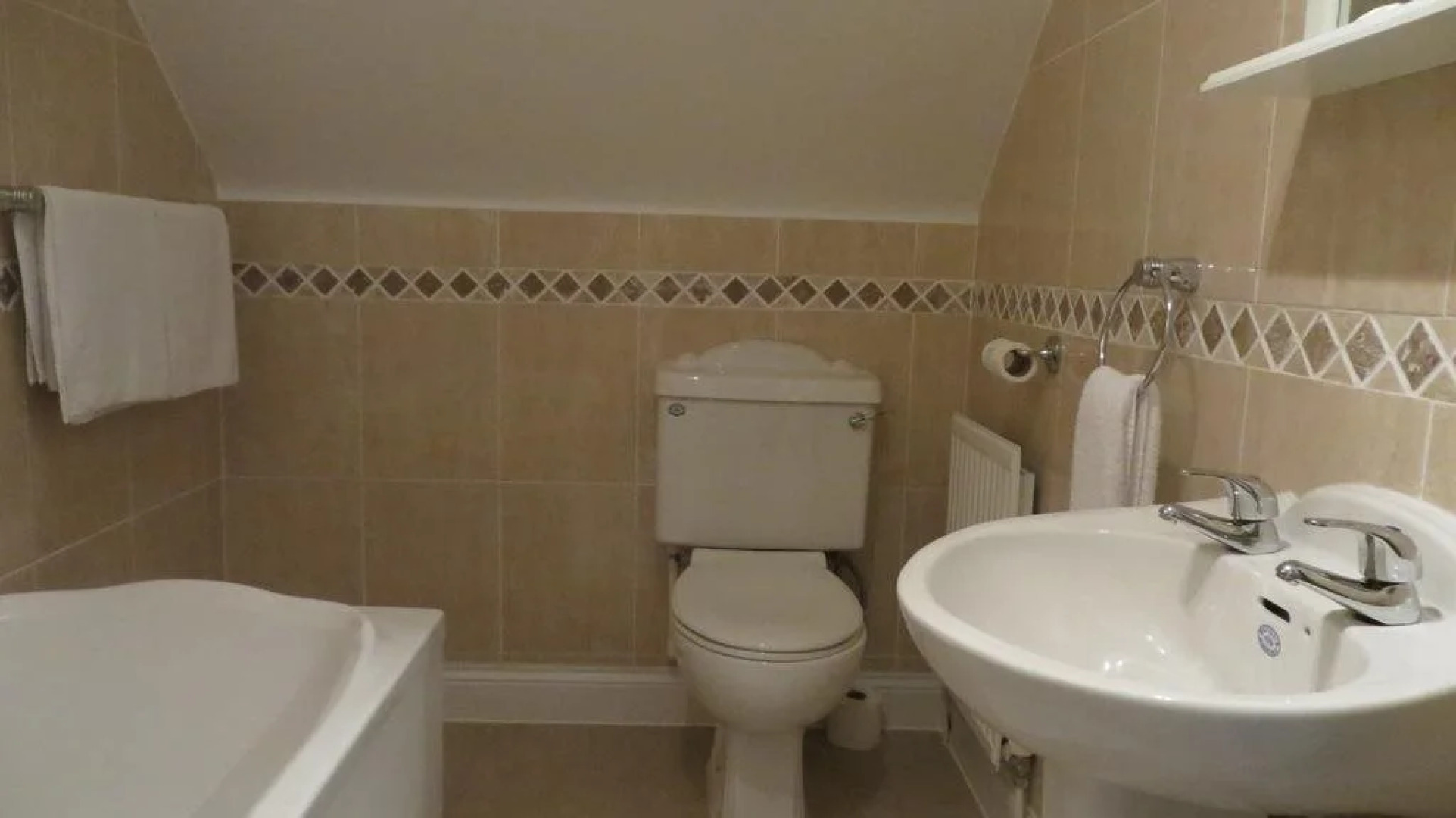 Ambassador Court Hotel