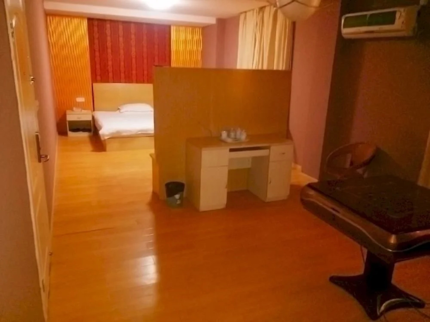 Nanxun Jinchen Business Hotel