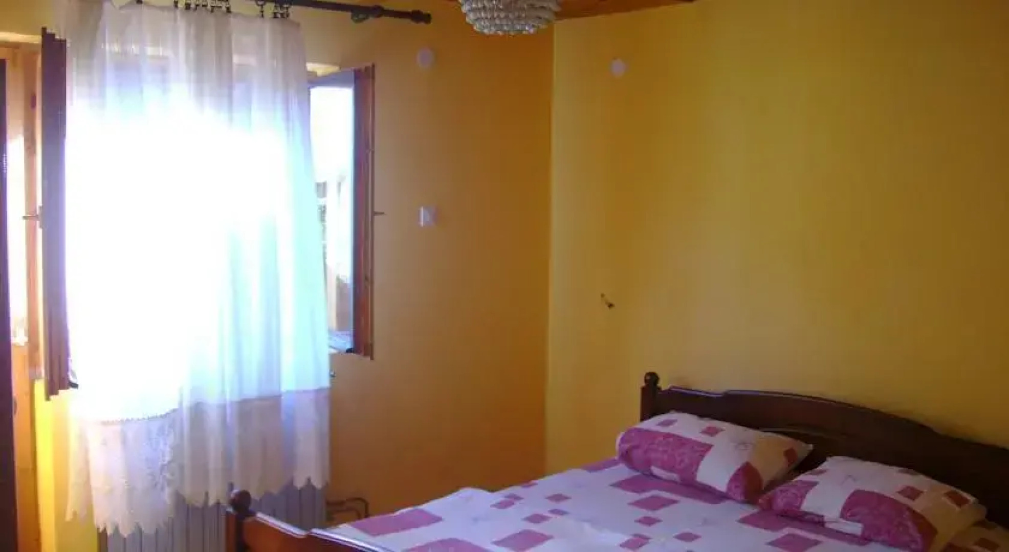 Apartments and Rooms Taverna