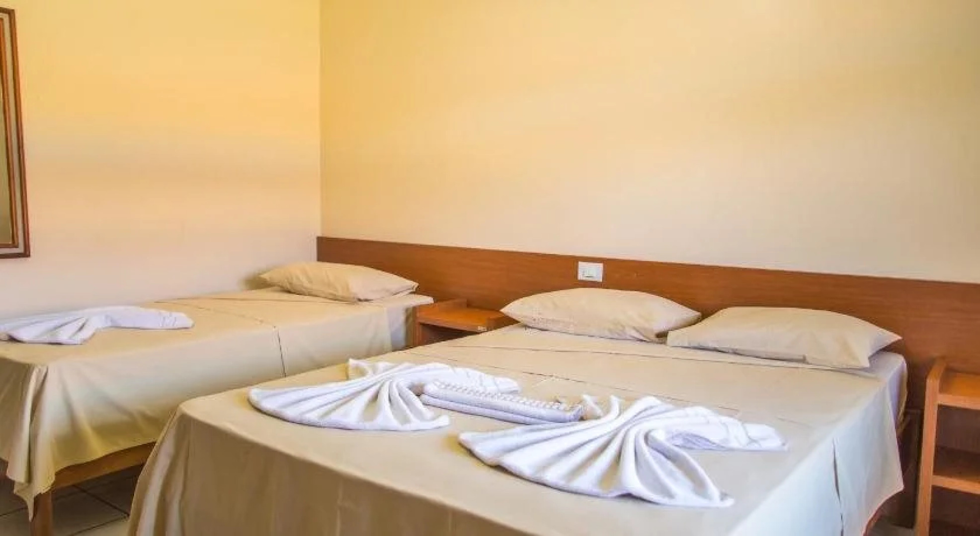 Candeias Hotel Gold Fish