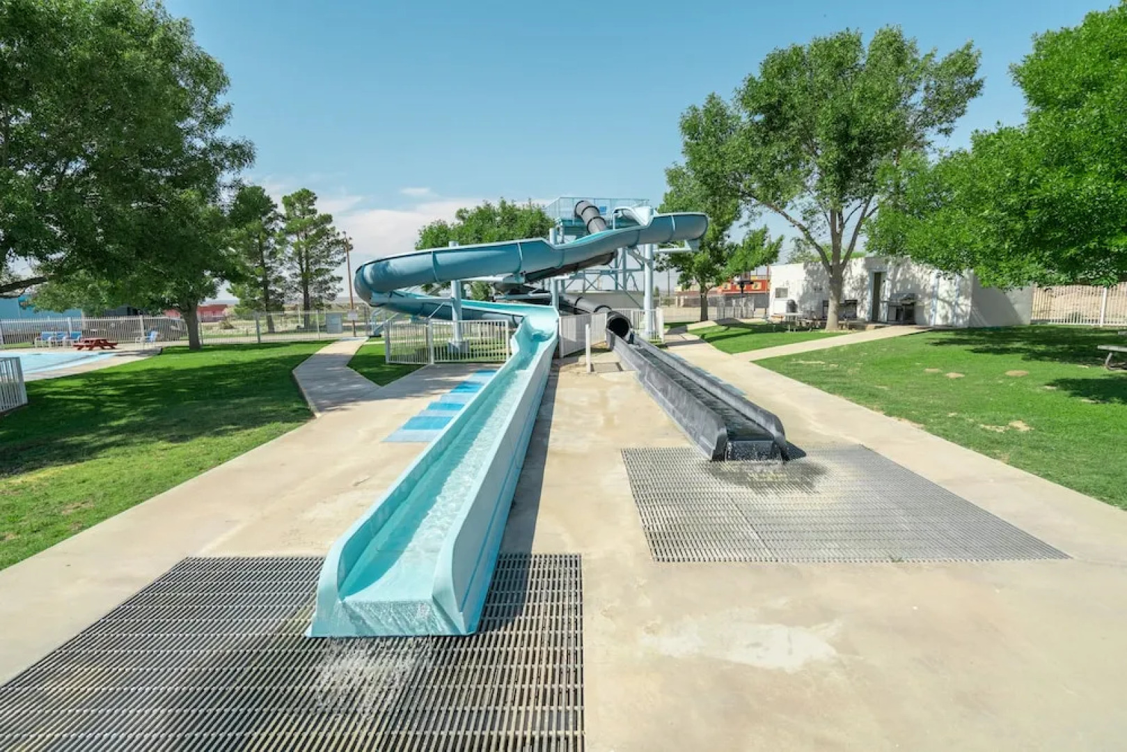 White's City Cavern Inn