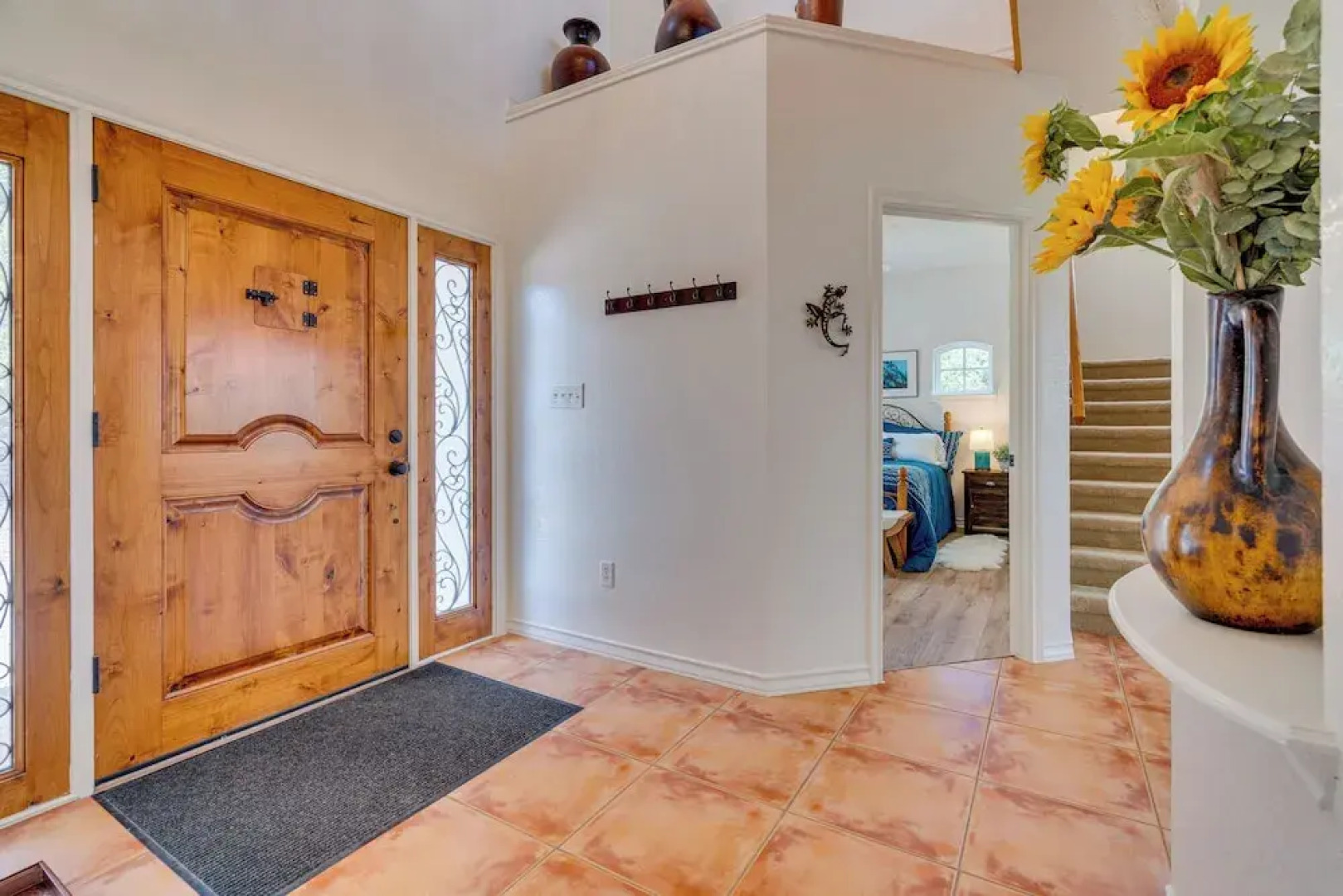 Jonestown Retreat w/ Deck: 6 Mi to Lake Travis!