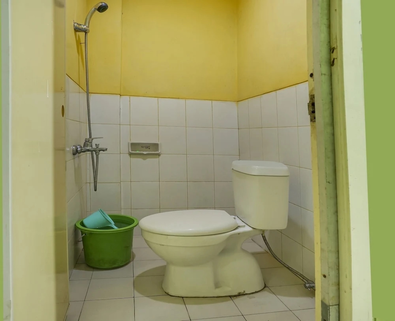 OYO Life 91027 Note Hotel Syariah