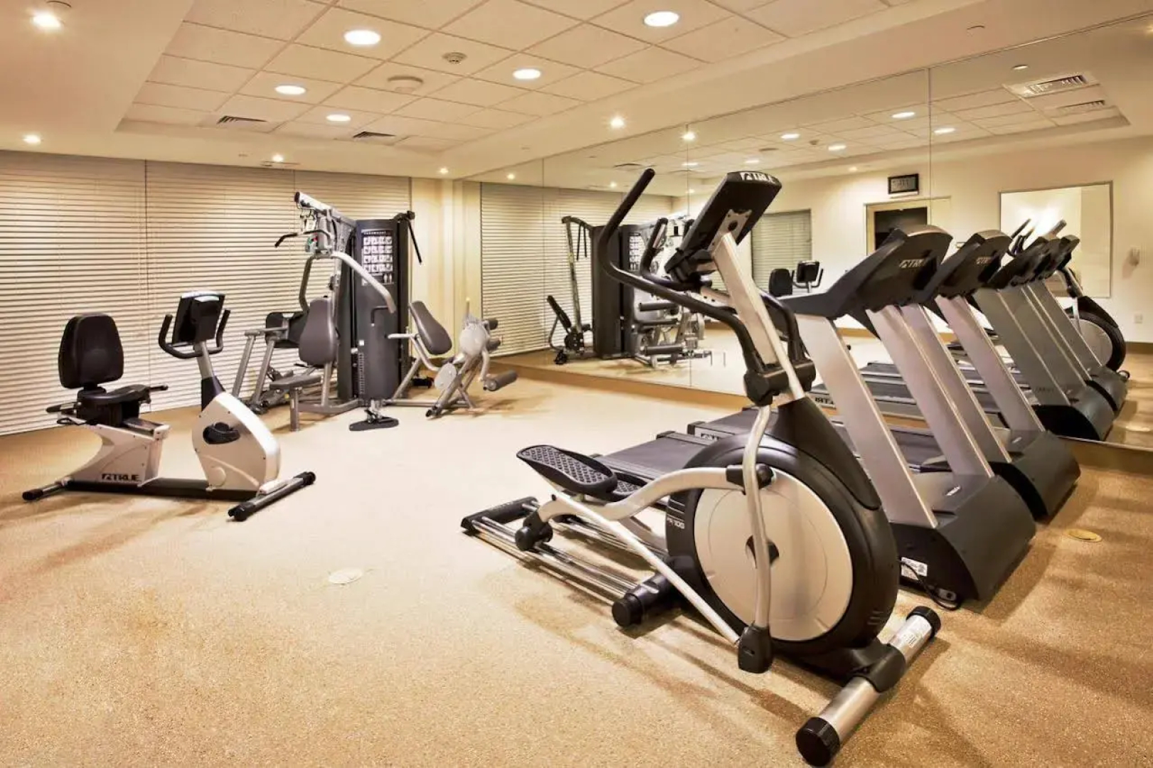 DoubleTree by Hilton Sarasota Bradenton Airport