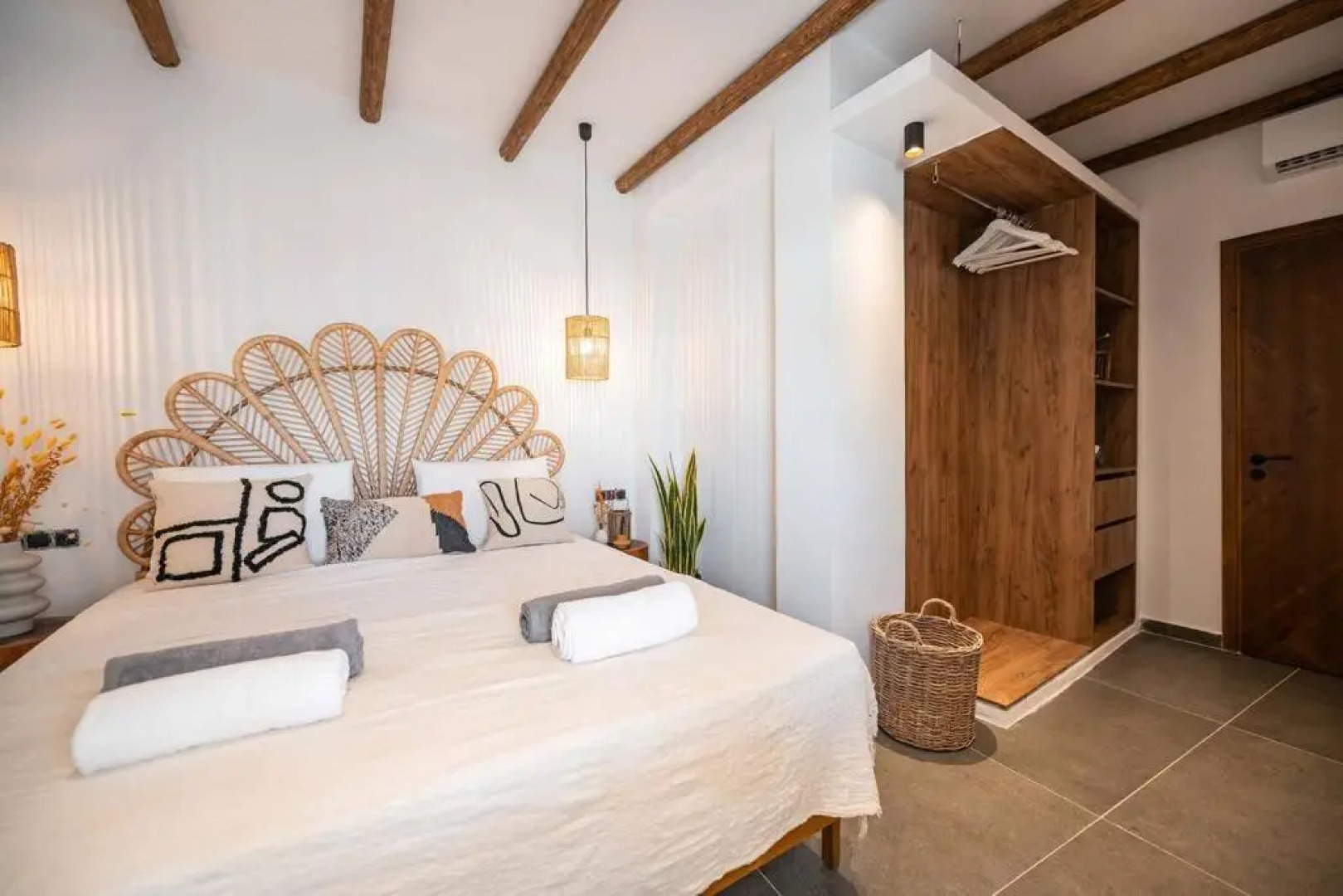 CasaCarma III, private pool, boho design, central