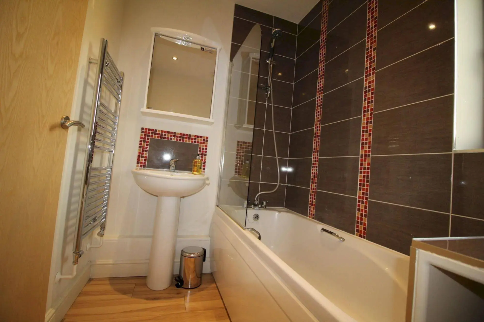 Lux Living Apartments - Alpha Apartments