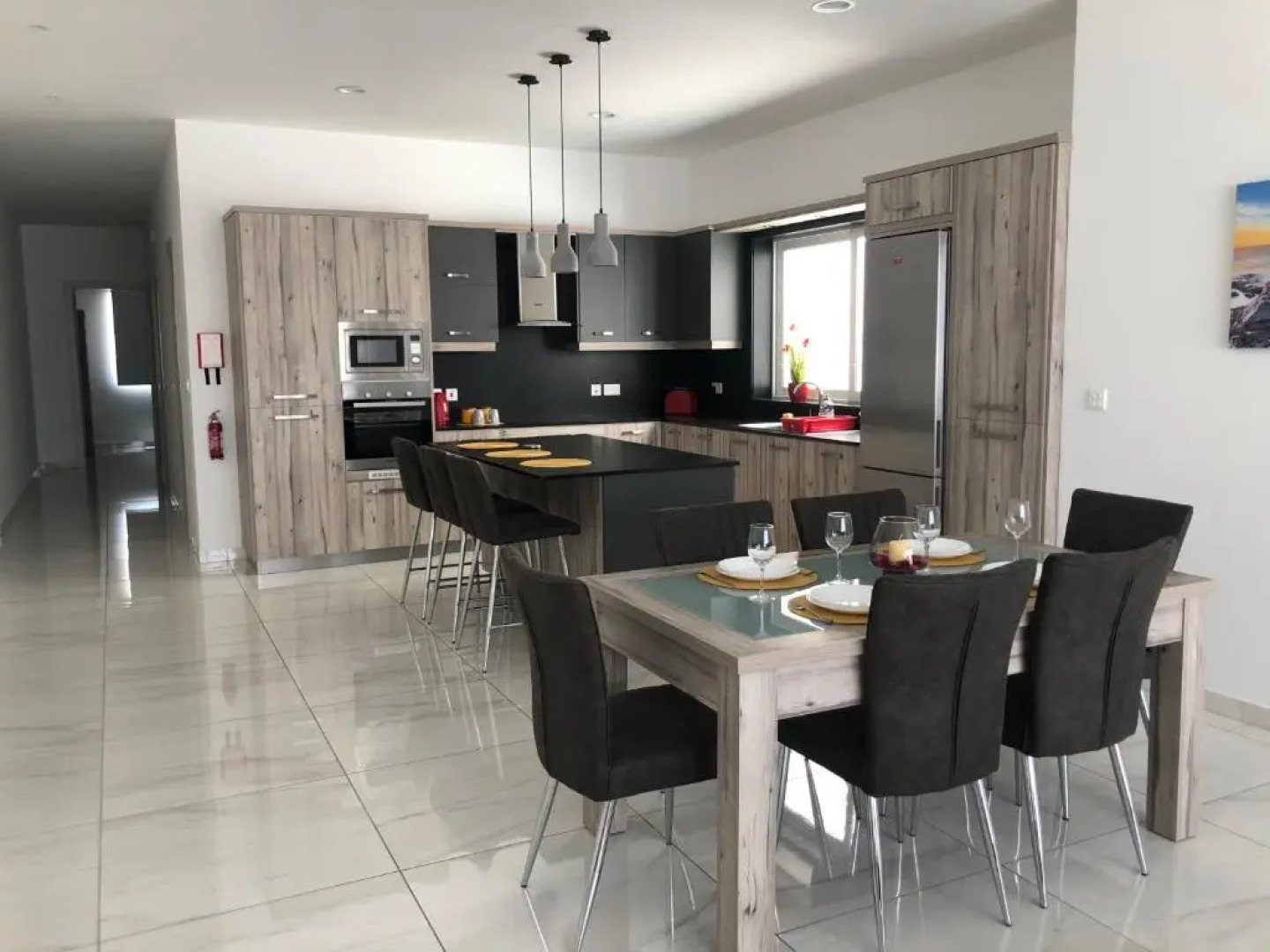 Penthouse in Marsaxlokk with panoramic views: 3 bedrooms, 2 baths