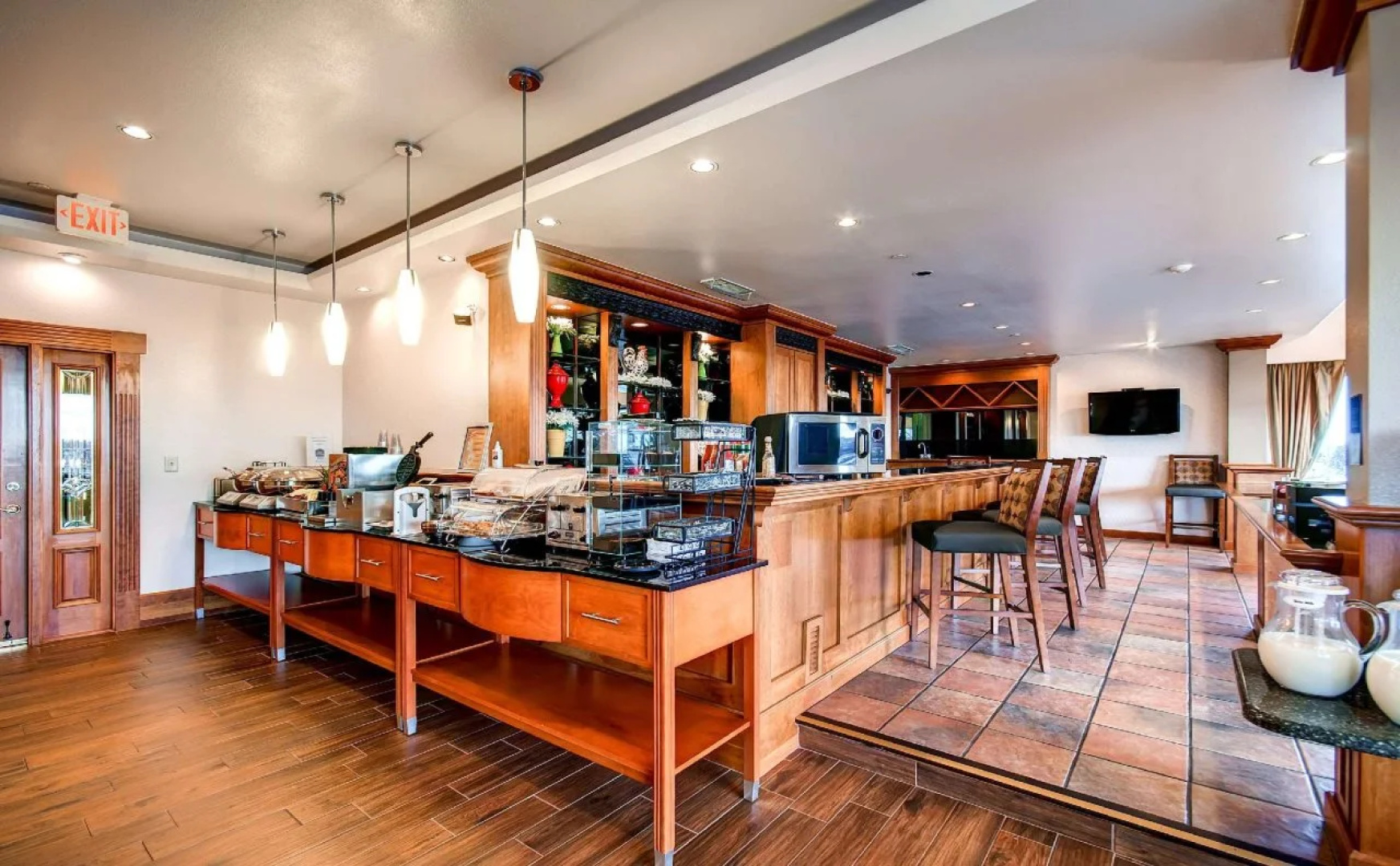 Best Western Plus Plaza Hotel