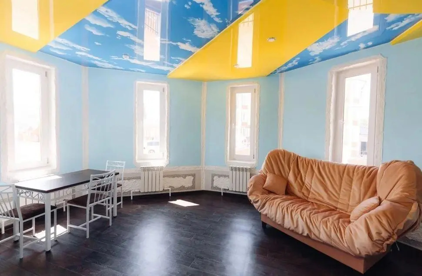 Белая карета