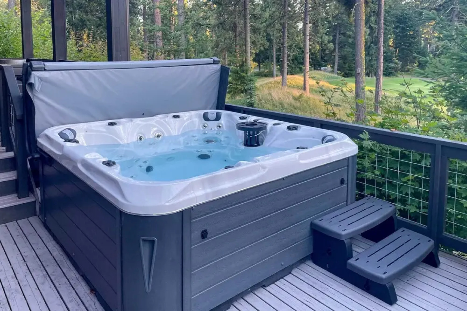 Modern Alpine Home on Prospector Golf Course!