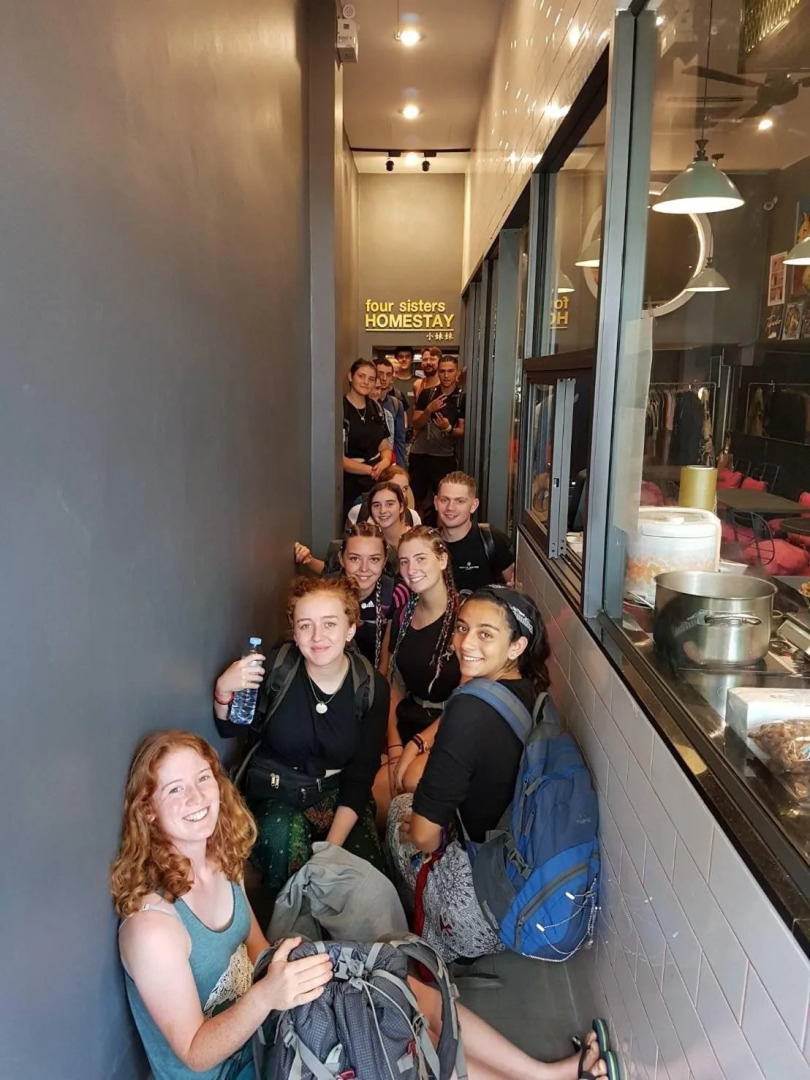 Four Sisters Homestay - Hostel