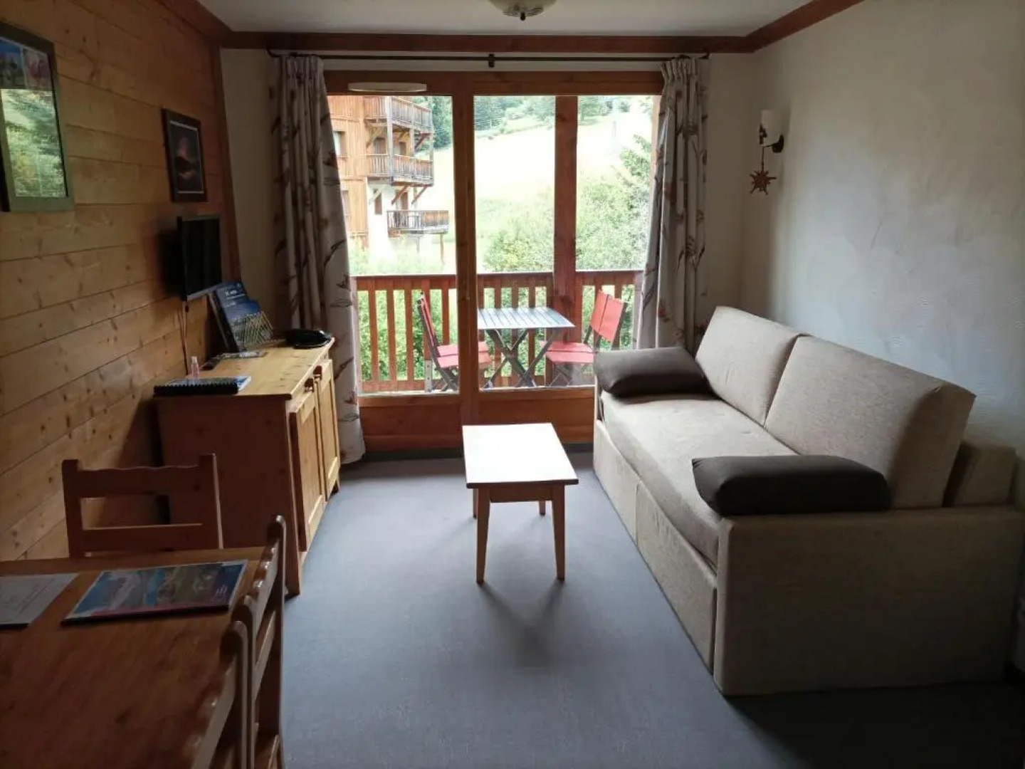 Résidence Les Alpages 4 étoiles - Appartement 4 personnes - Piscine, Hammam, Sauna, Jacuzzi - ValCenis 73480