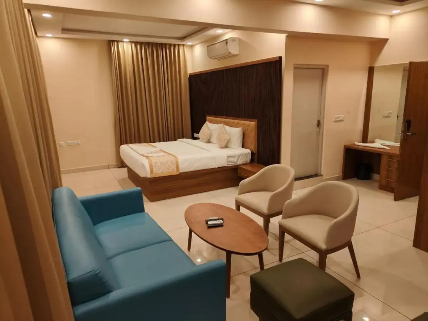 The Waves Hotel Sarjapura