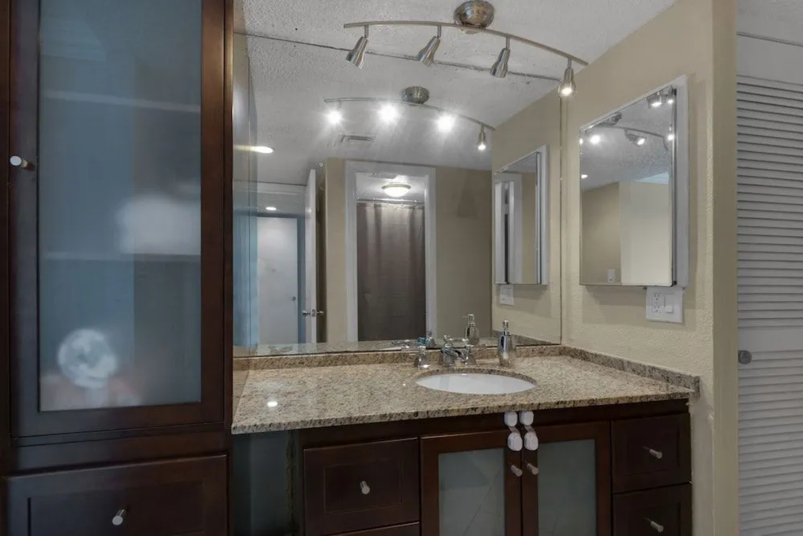 The Lookout Condo