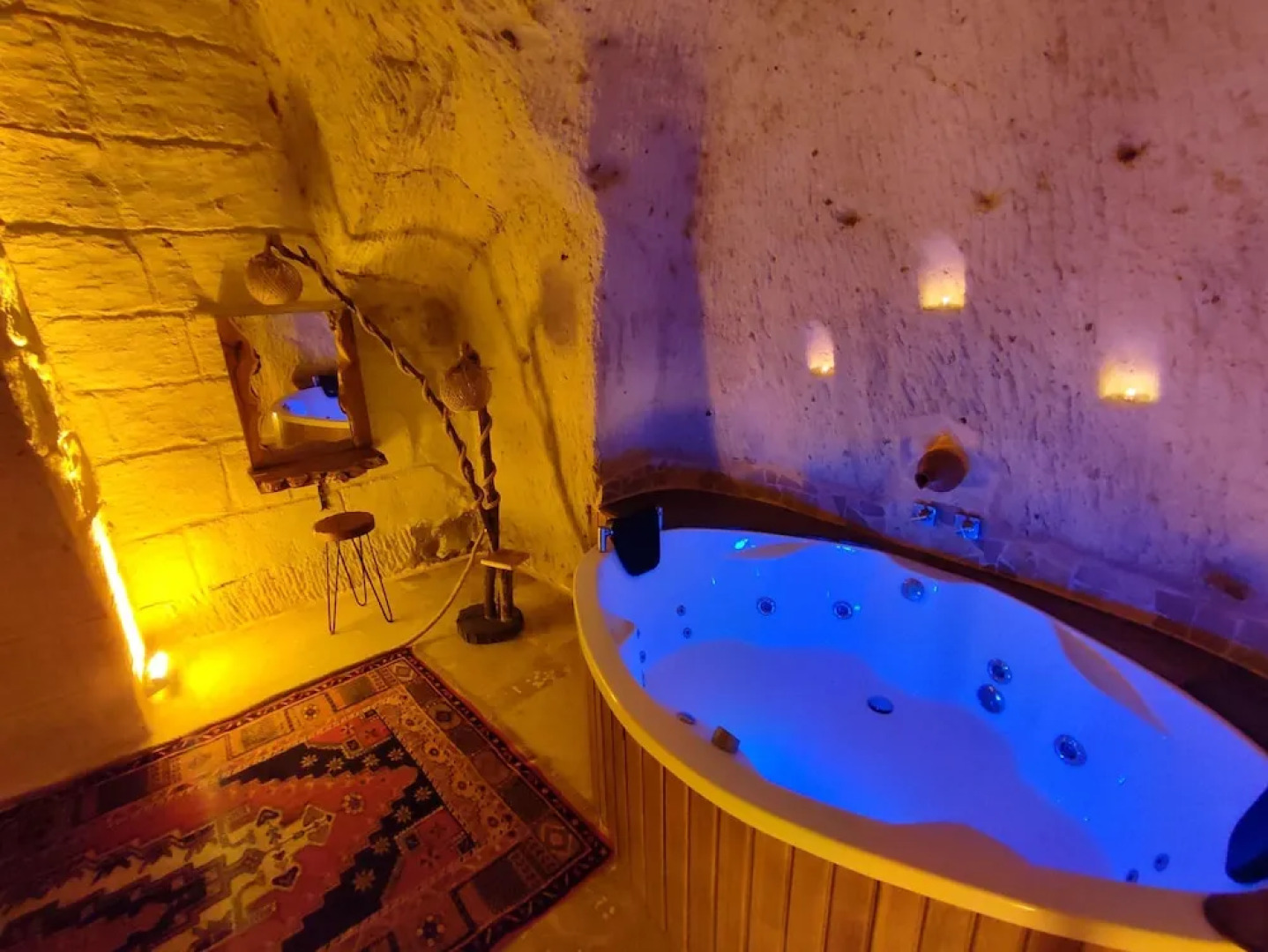 Euphoria Cave House