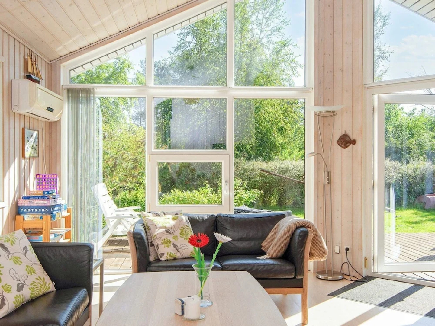 Serene Holiday Home in Juelsminde near Beach