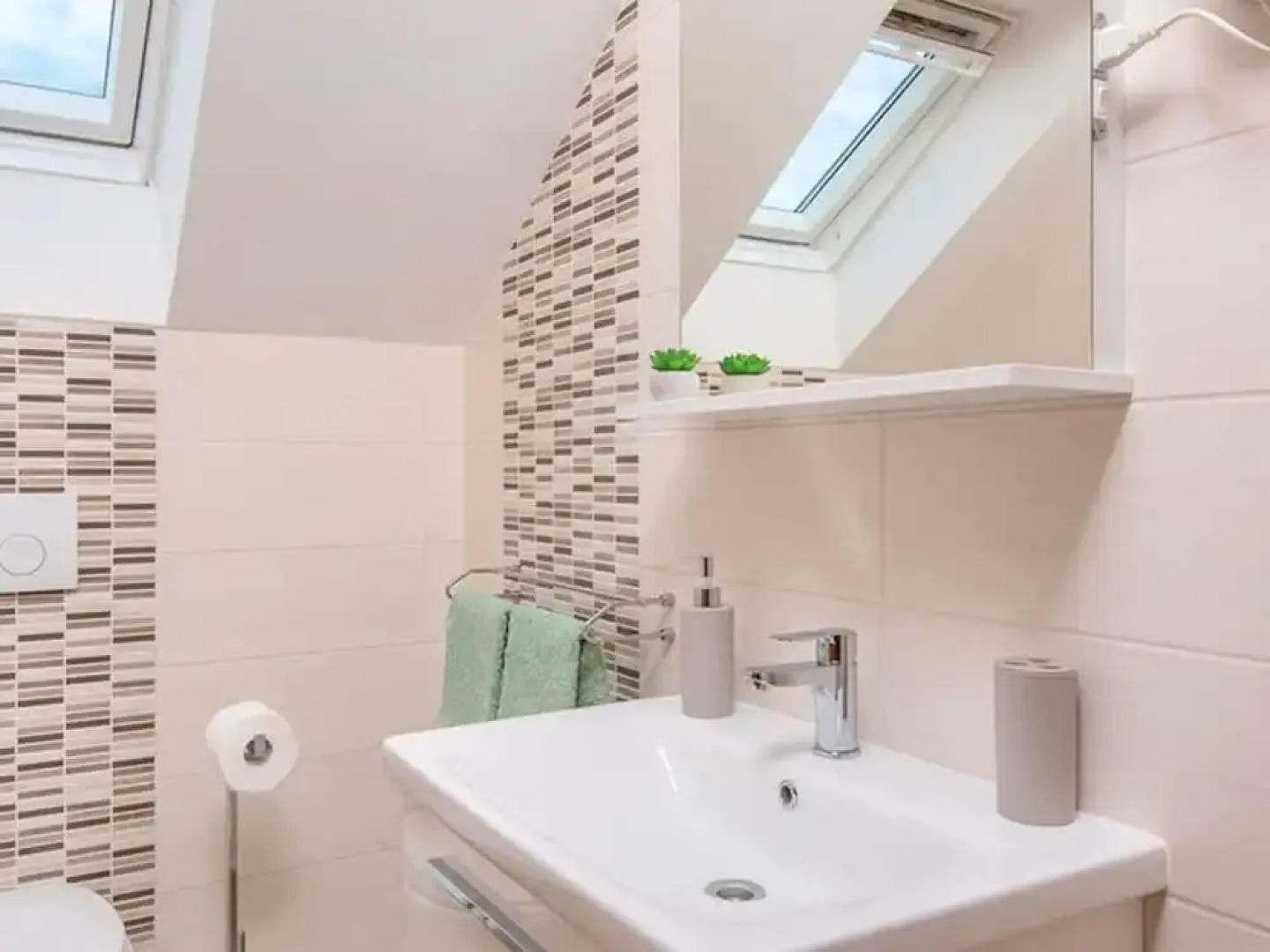 Holiday Home Loviste-three Bedroom Holiday Home With Pool and Sea View