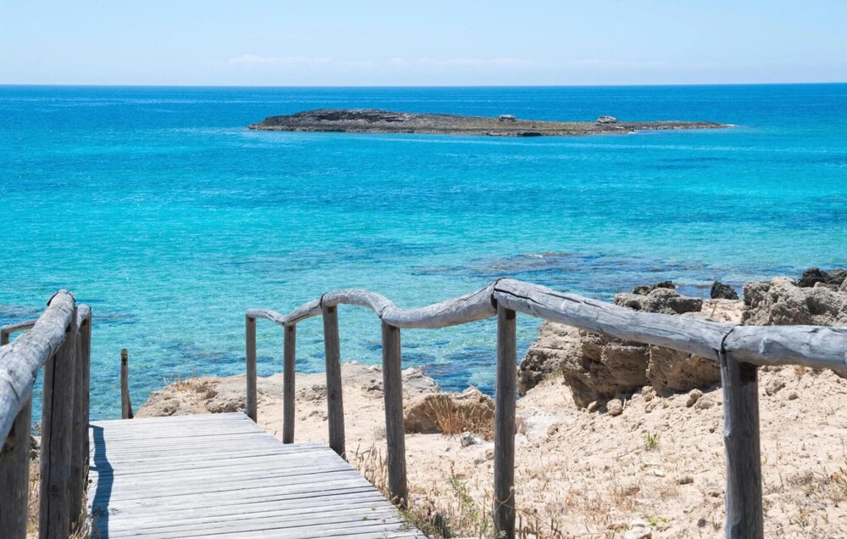 Amazing Home in Ostuni -br- With Wifi, Private Swimming Pool and Outdoor Swimming Pool