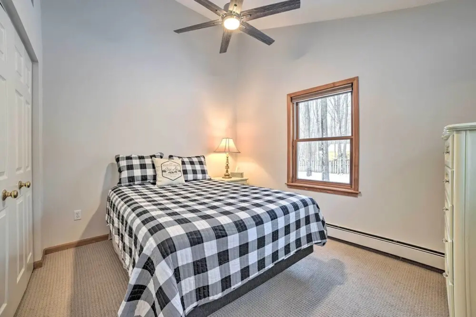 Harbor Springs Home: 1 Mi to Nubs Nob Ski Resort