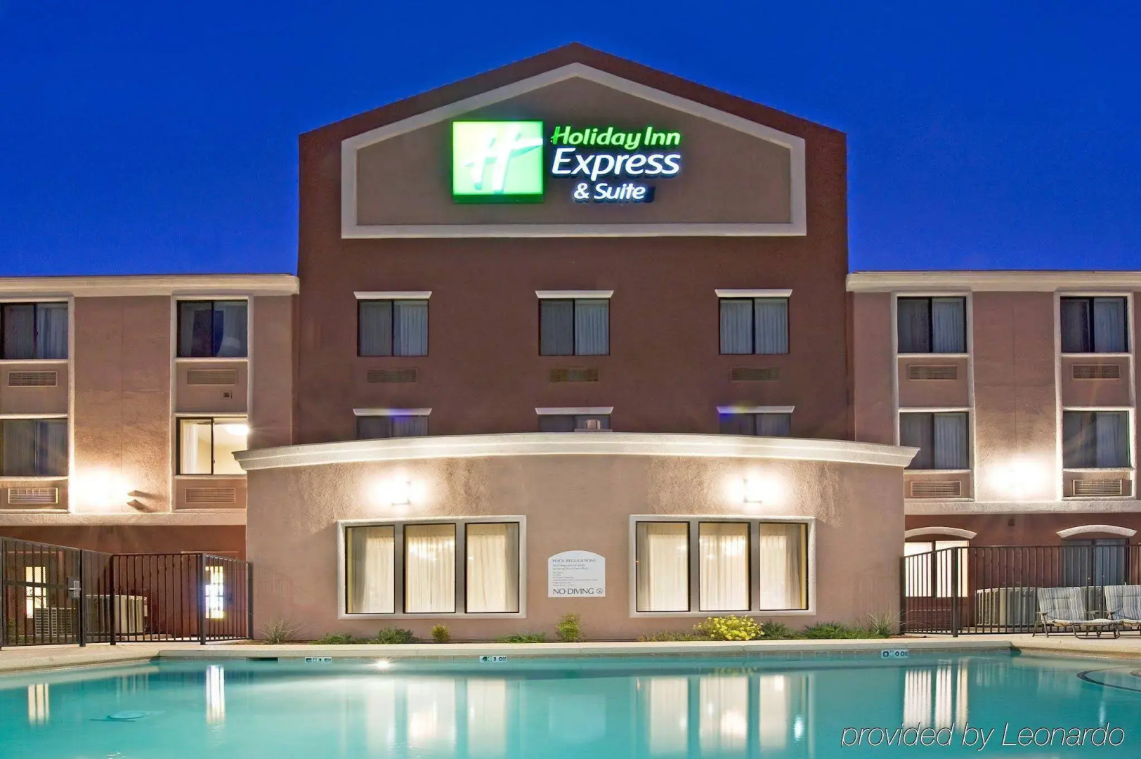 Holiday Inn Express & Suites Willcox by IHG
