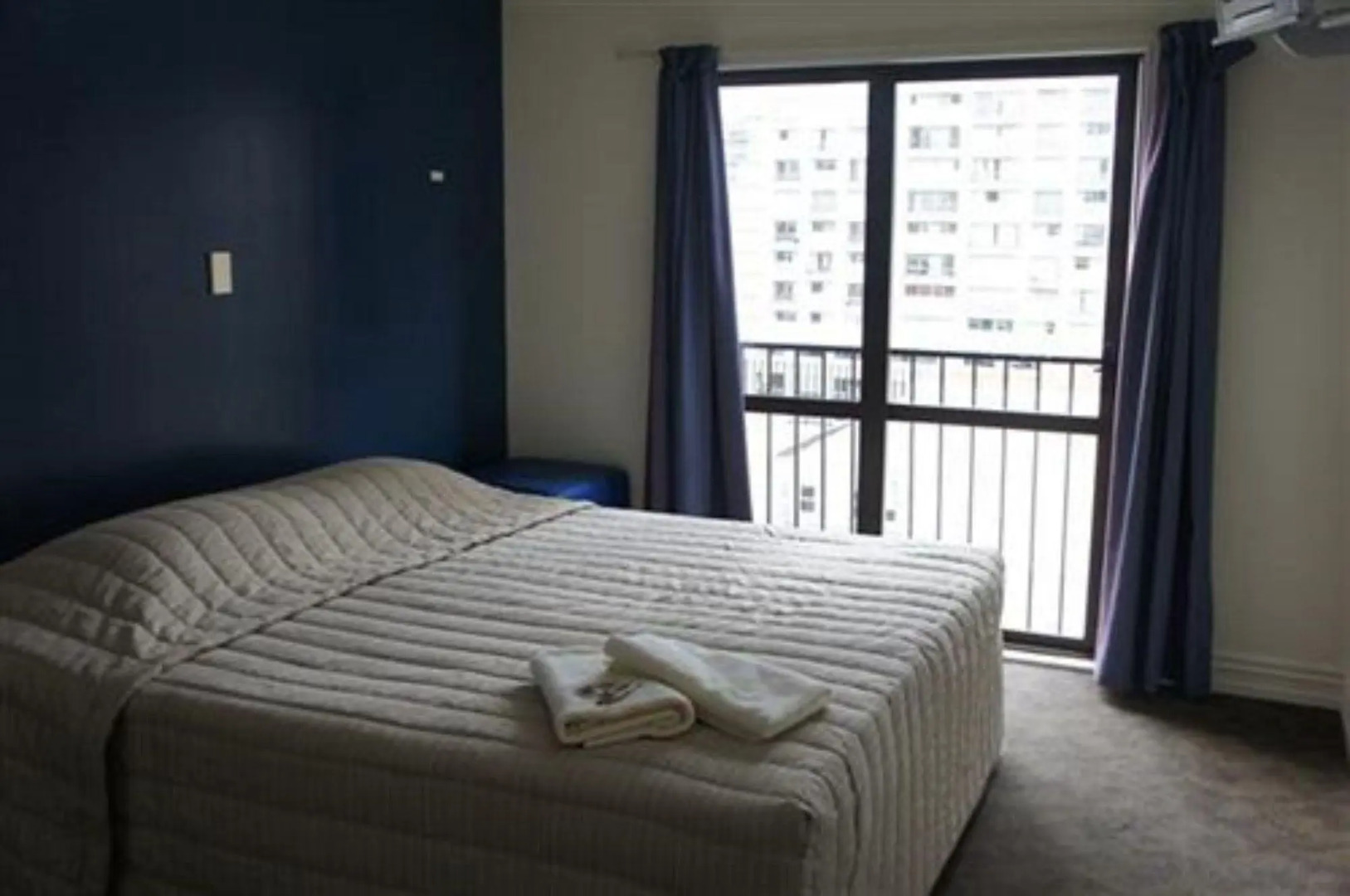 Nomads Auckland Backpackers