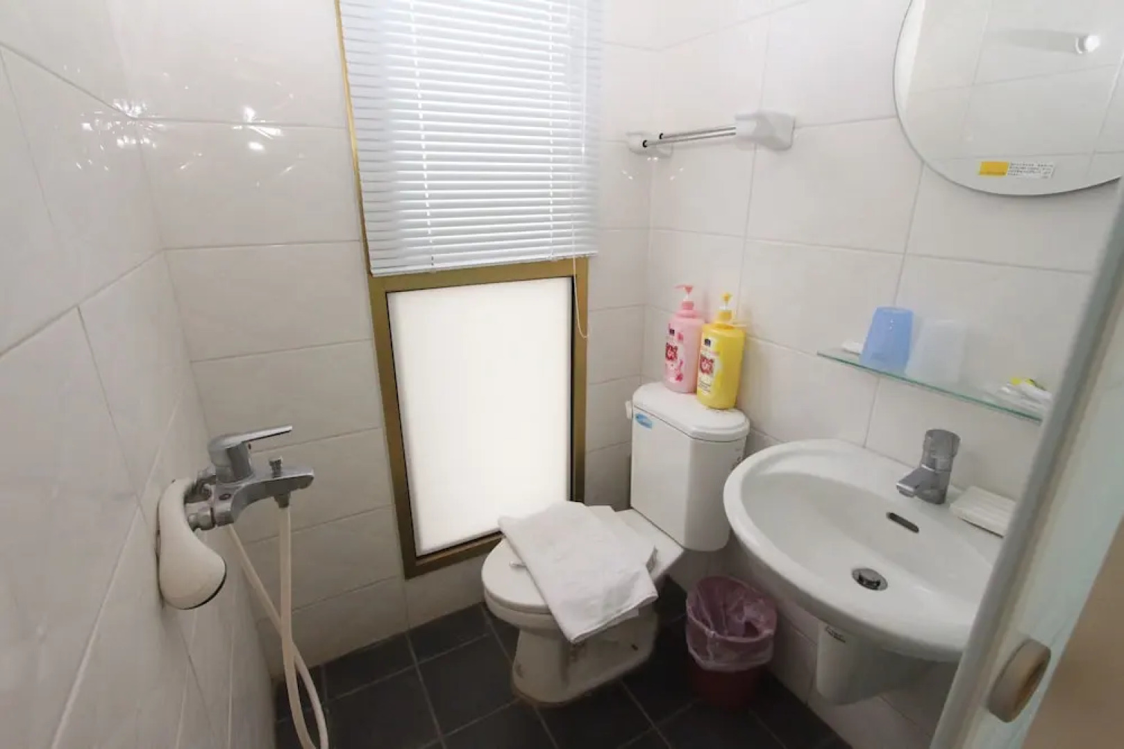 Miaoli Holiday - Hall 113