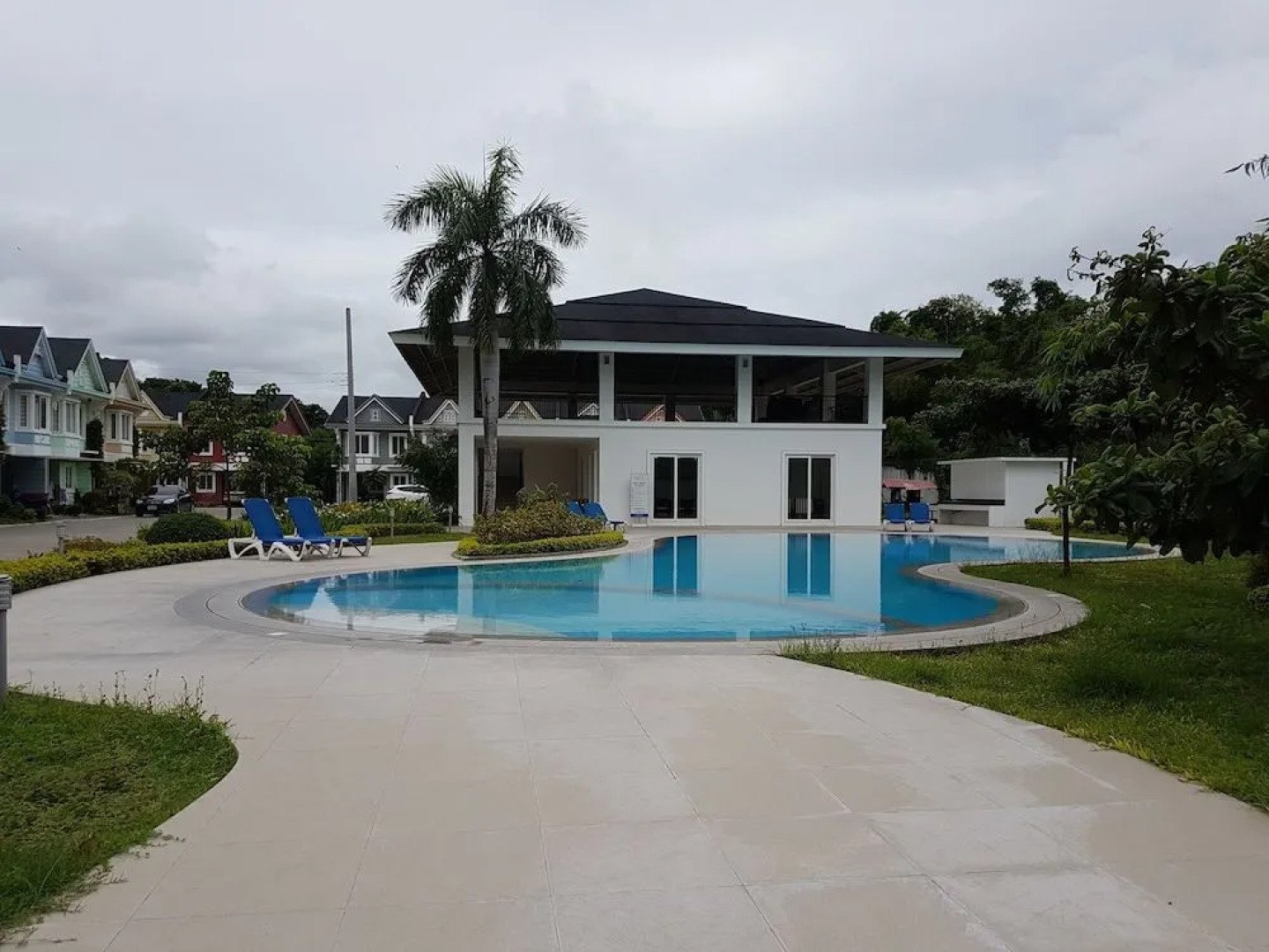 3 Bedroom Home at Batangas City Philippines Pontefino