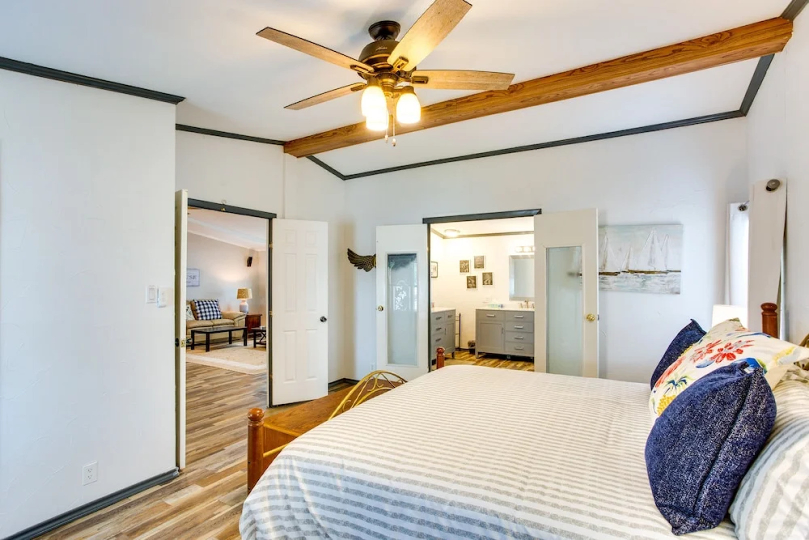 Hot Tub & Dock: Lakefront Mabank Home