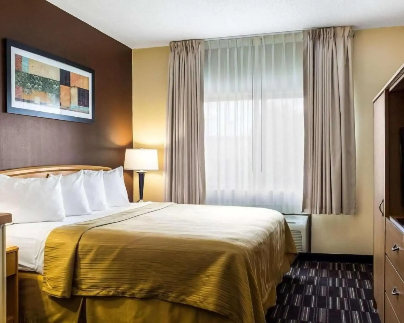 Quality Suites Near West Acres