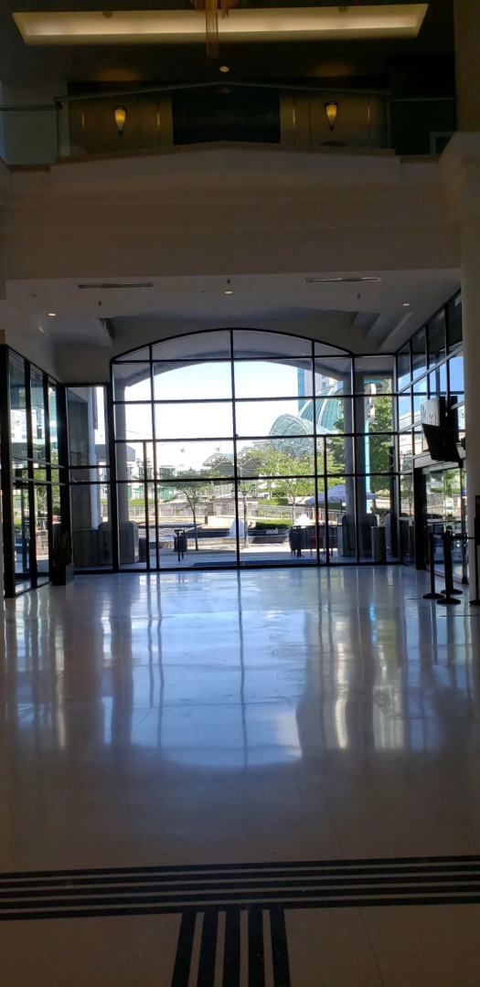 Hilton Niagara Falls/Fallsview Hotel & Suites