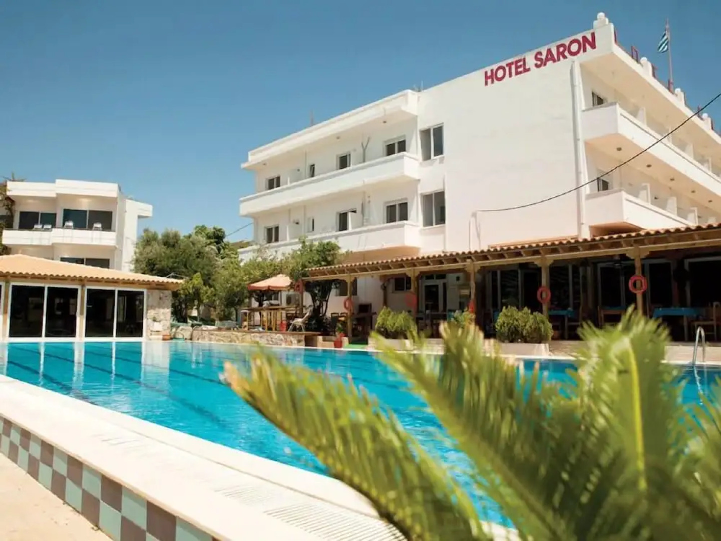 Saron Hotel