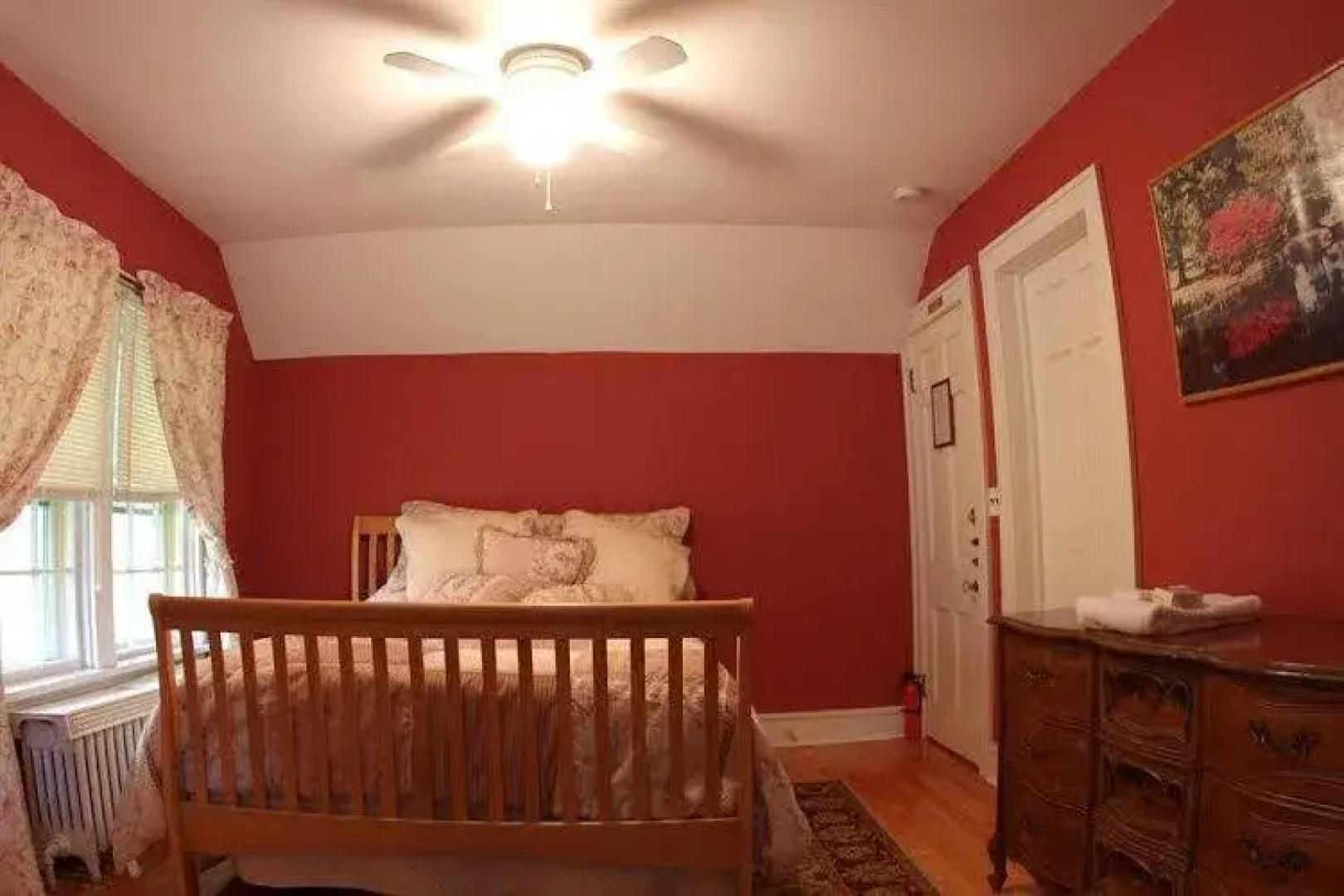 The Garrison House Historic Inn And Gift Shoppe