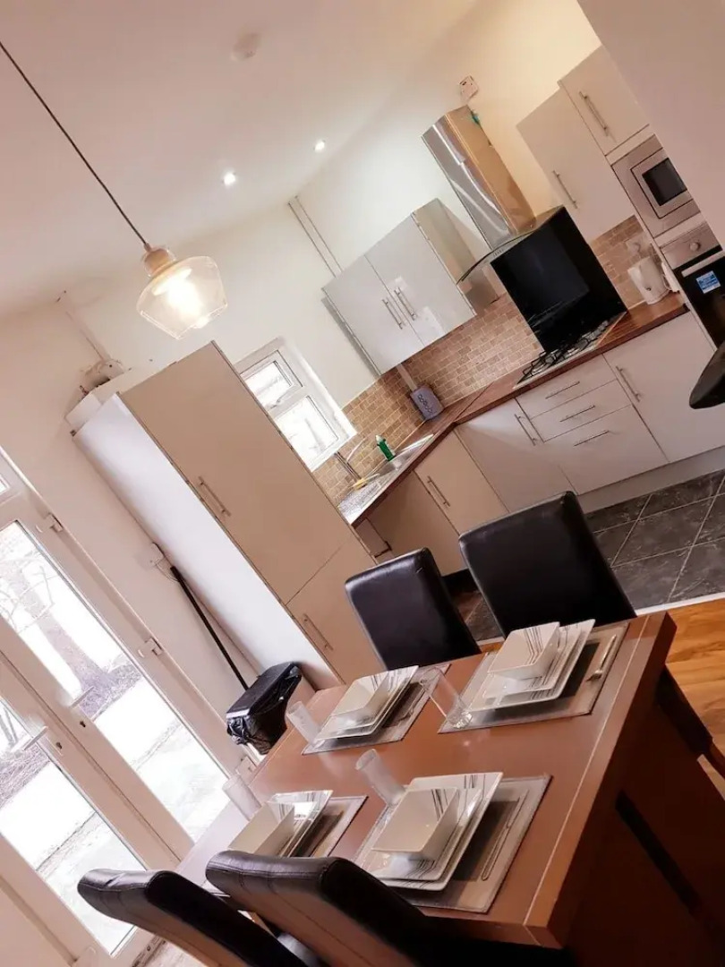 Woodleigh Luxury 3 Bedrooms House